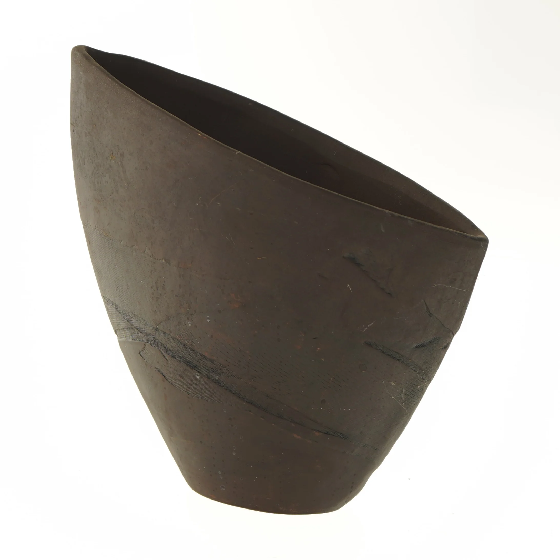 Asymmetrisk vase i keramik fra Stylemaker (str. 29 cm)