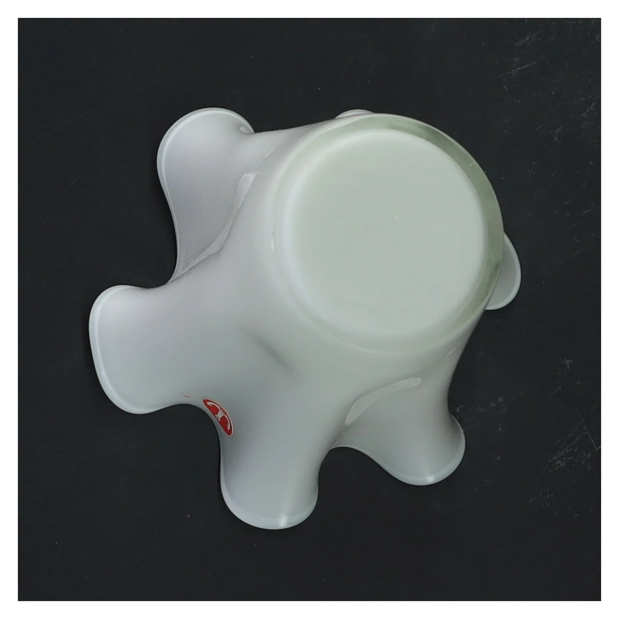 Små hvid vase fra Ai (str. 10x11 cm)