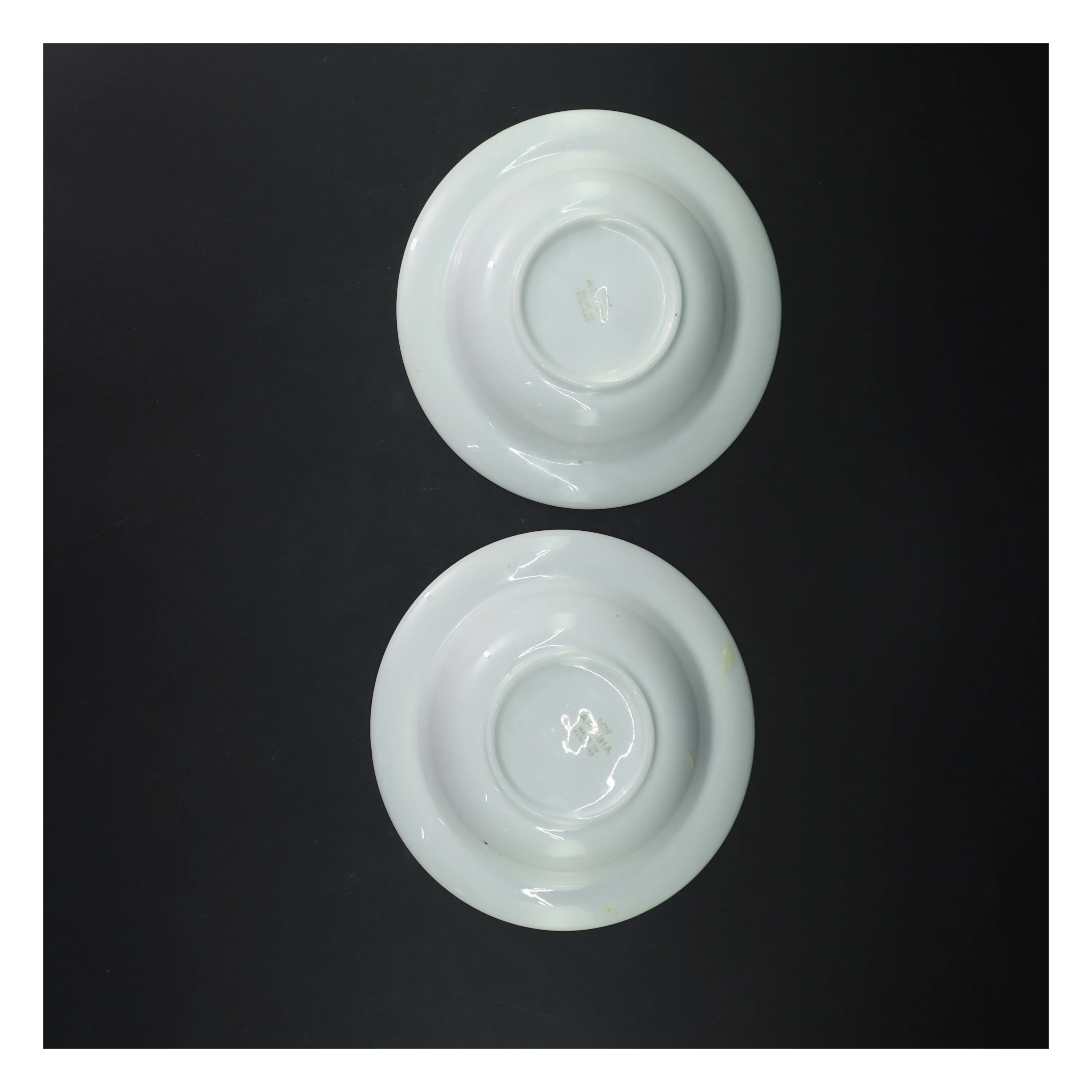 Dekorative tallerkener med motiver fra Arabia (str. Ø 17 cm)