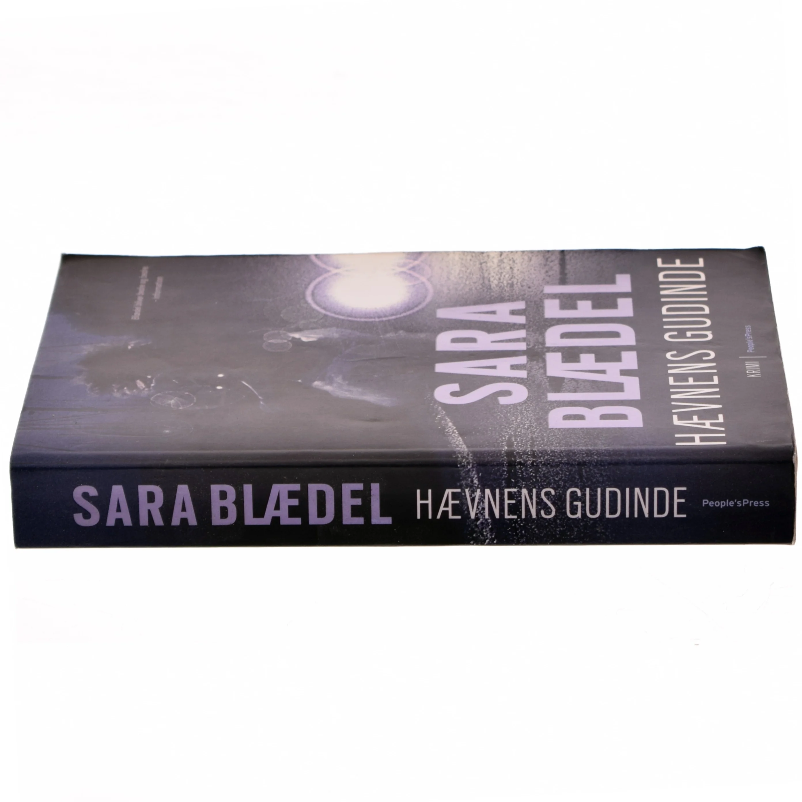 Hævnens gudinde : krimi af Sara Blædel (Bog)