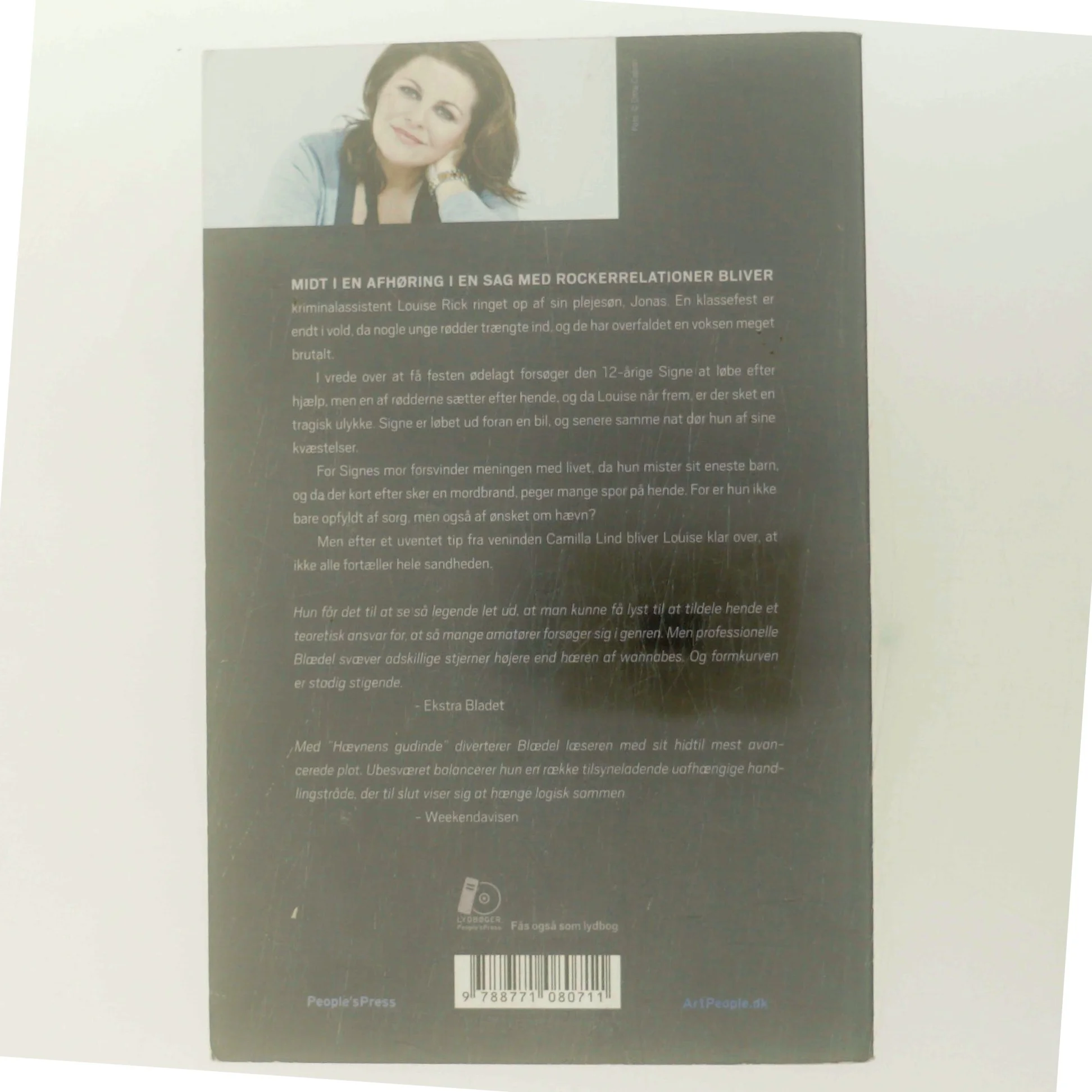 Hævnens gudinde : krimi af Sara Blædel (Bog)