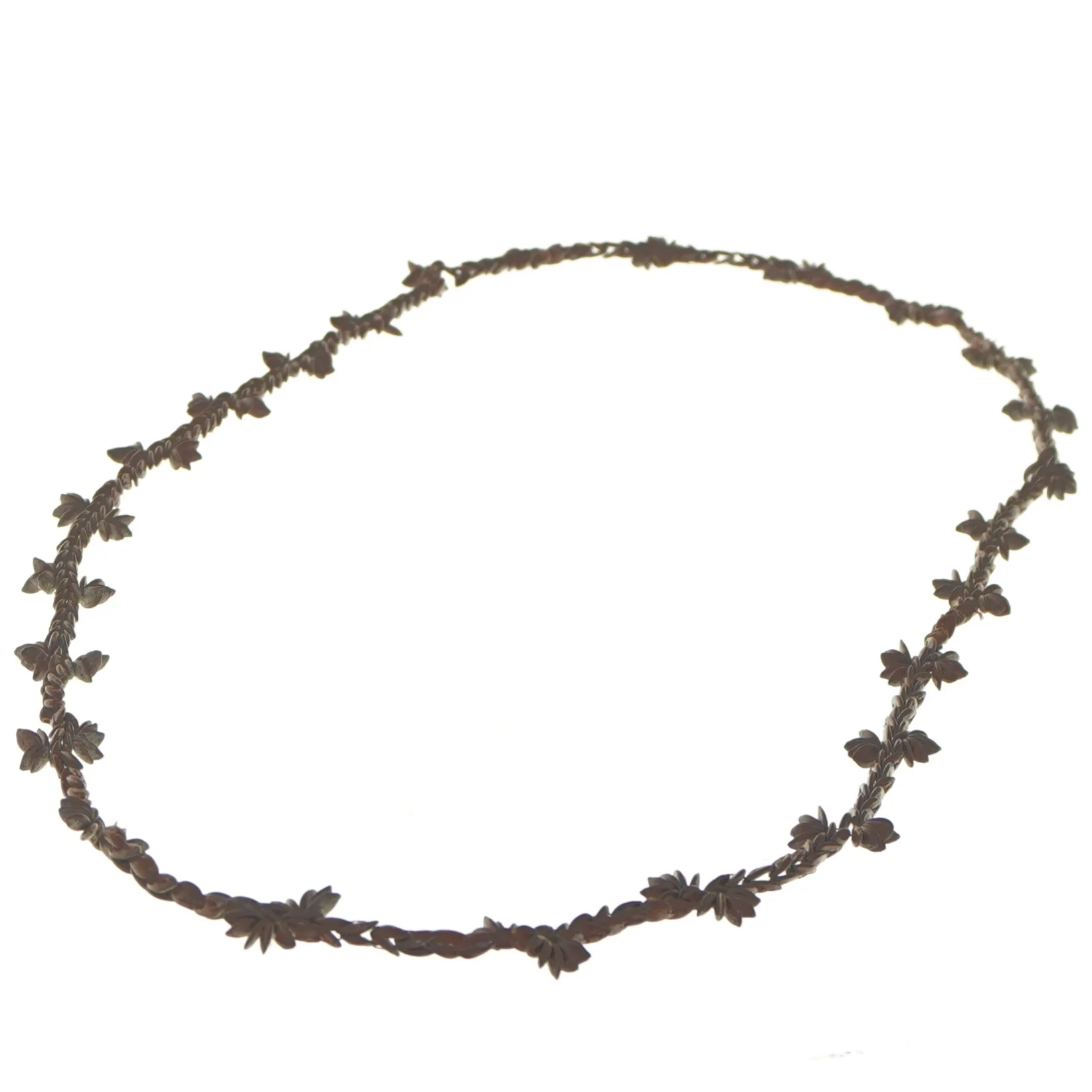 Dekorativ kæde med stjerneformede elementer (str. 110 cm)