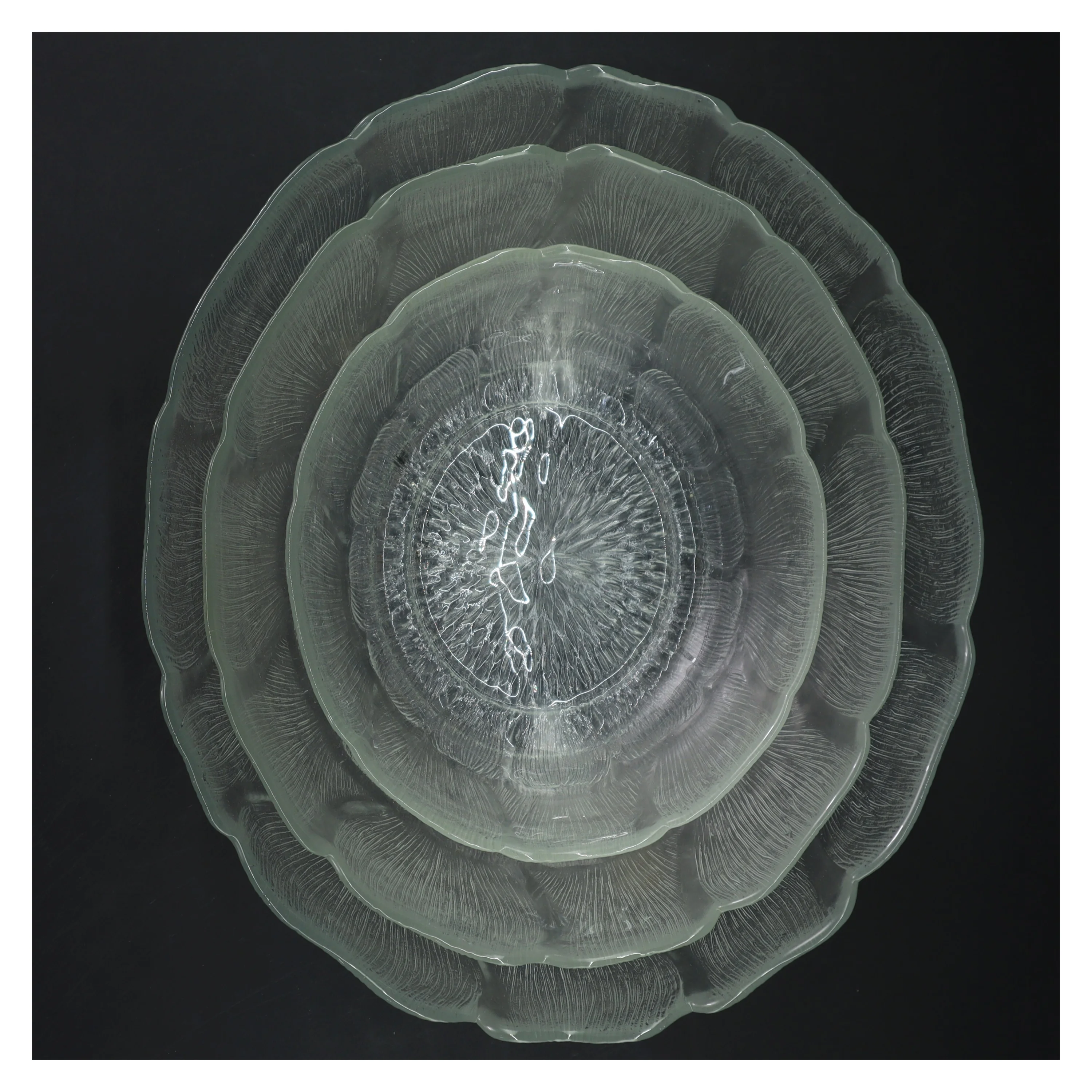 Sæt af glasfade (str. Ø 17,5-27 cm)