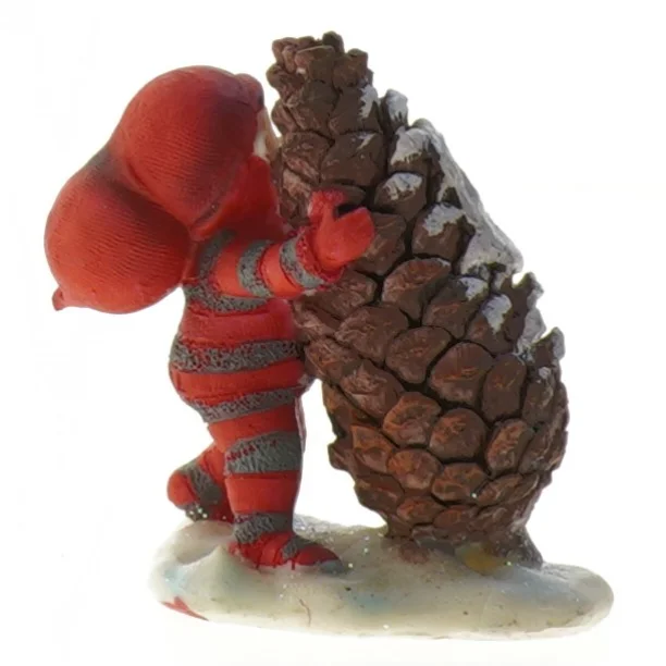 Rødnisse med grankogle (str. 8 cm)