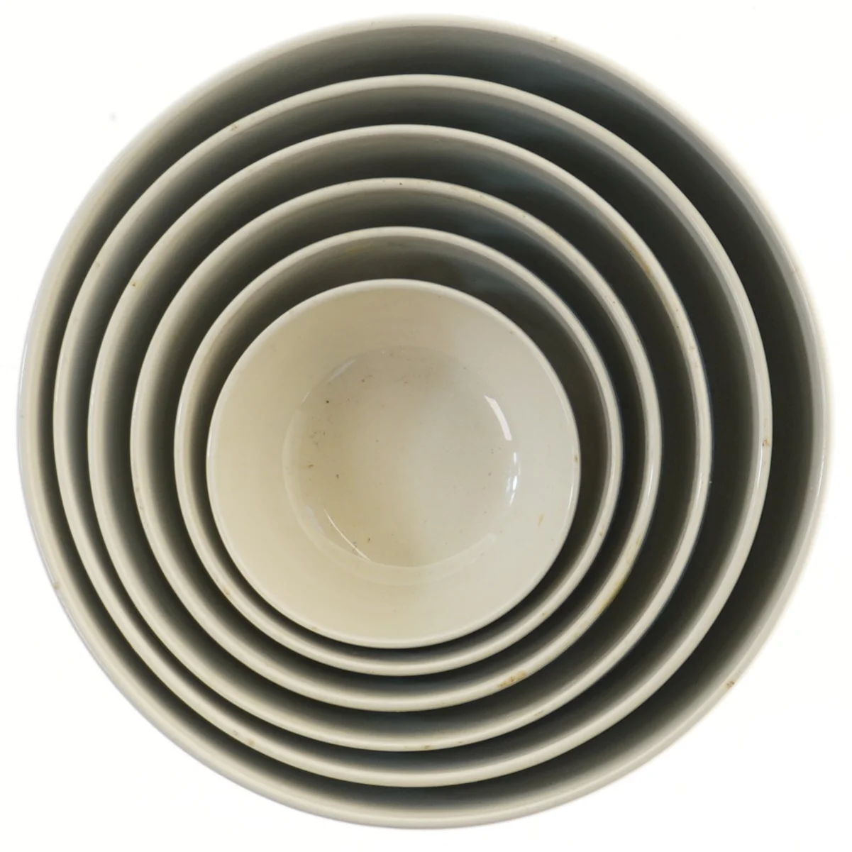 Sæt med skåle i forskellige størrelser almunia(str. Ø 10,5 & 12,5 & 15 & 17 & 20 & 22,5 cm) fra aluminia sonja