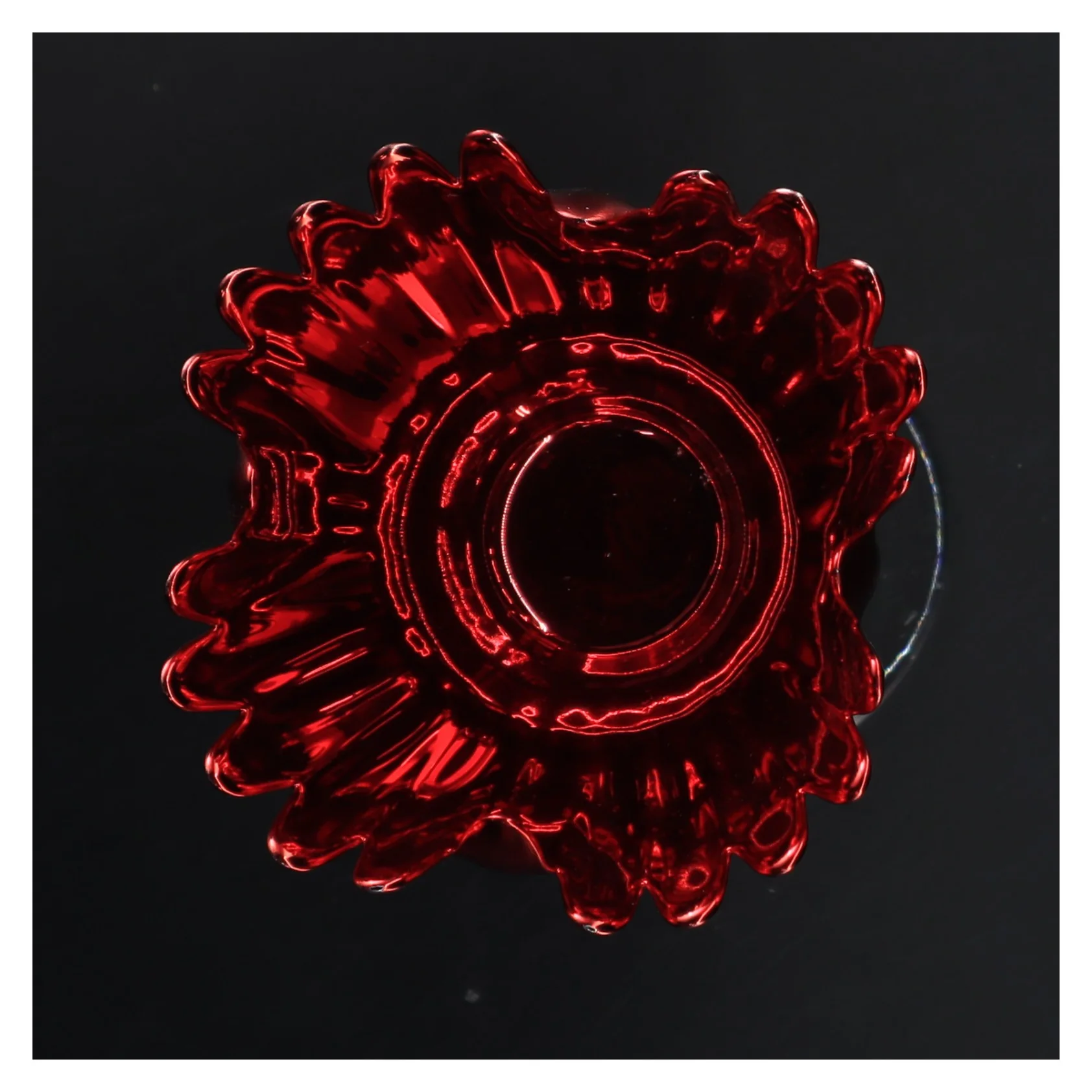 Rød glasvase fra Krifon (str. 11x20 cm)