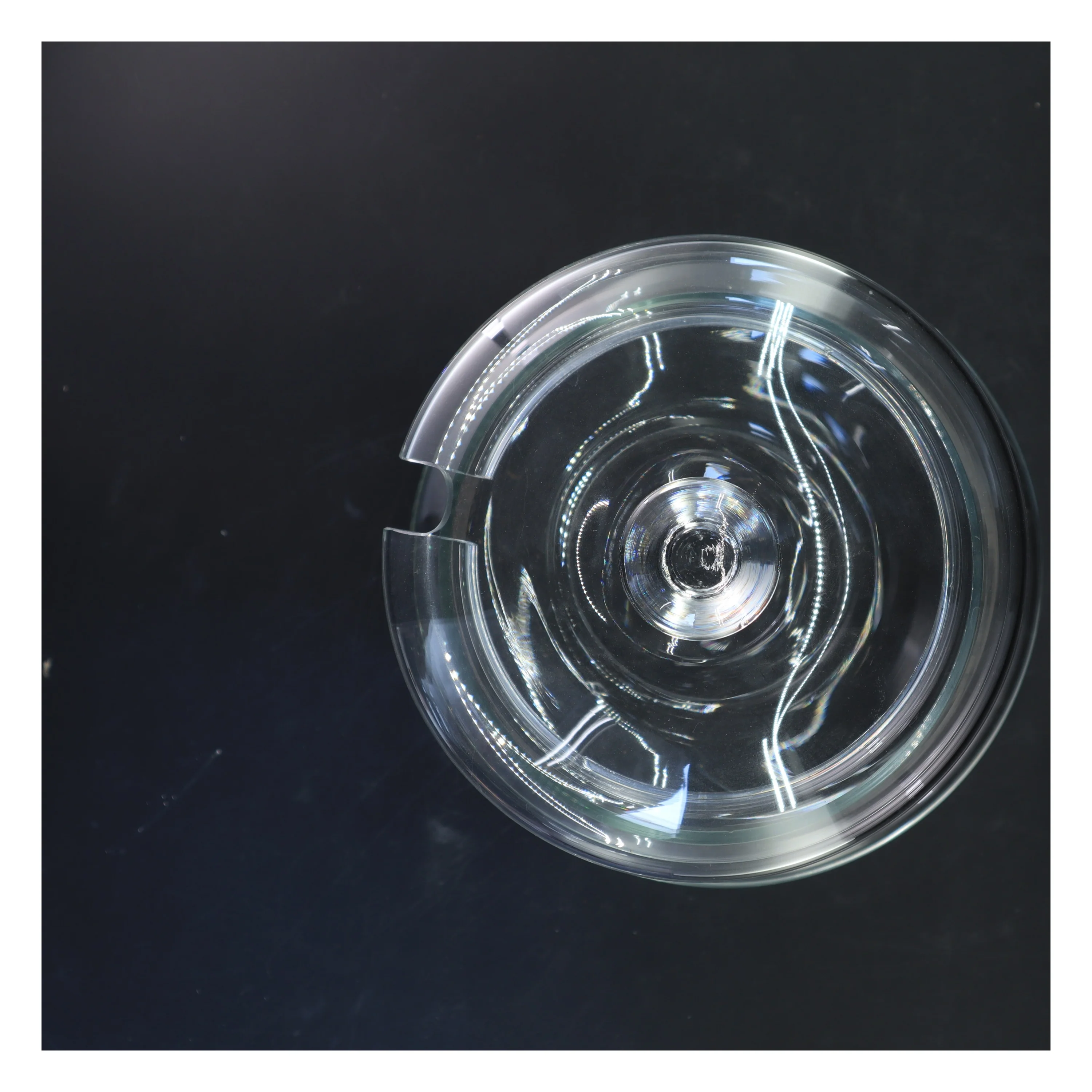 Glasbeholder med låg (str. Ø, 24 cm x 20 cm)