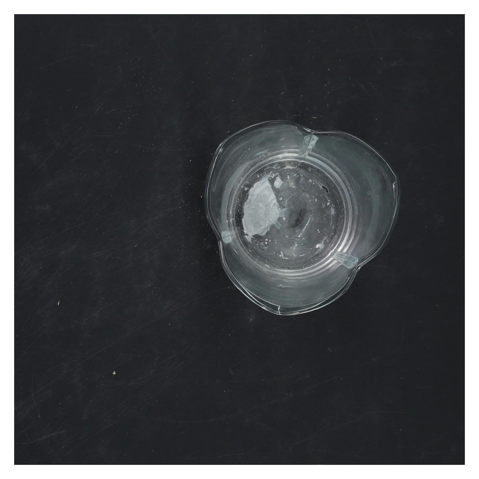 Transparent glas vase (str. 8,5x6 cm)