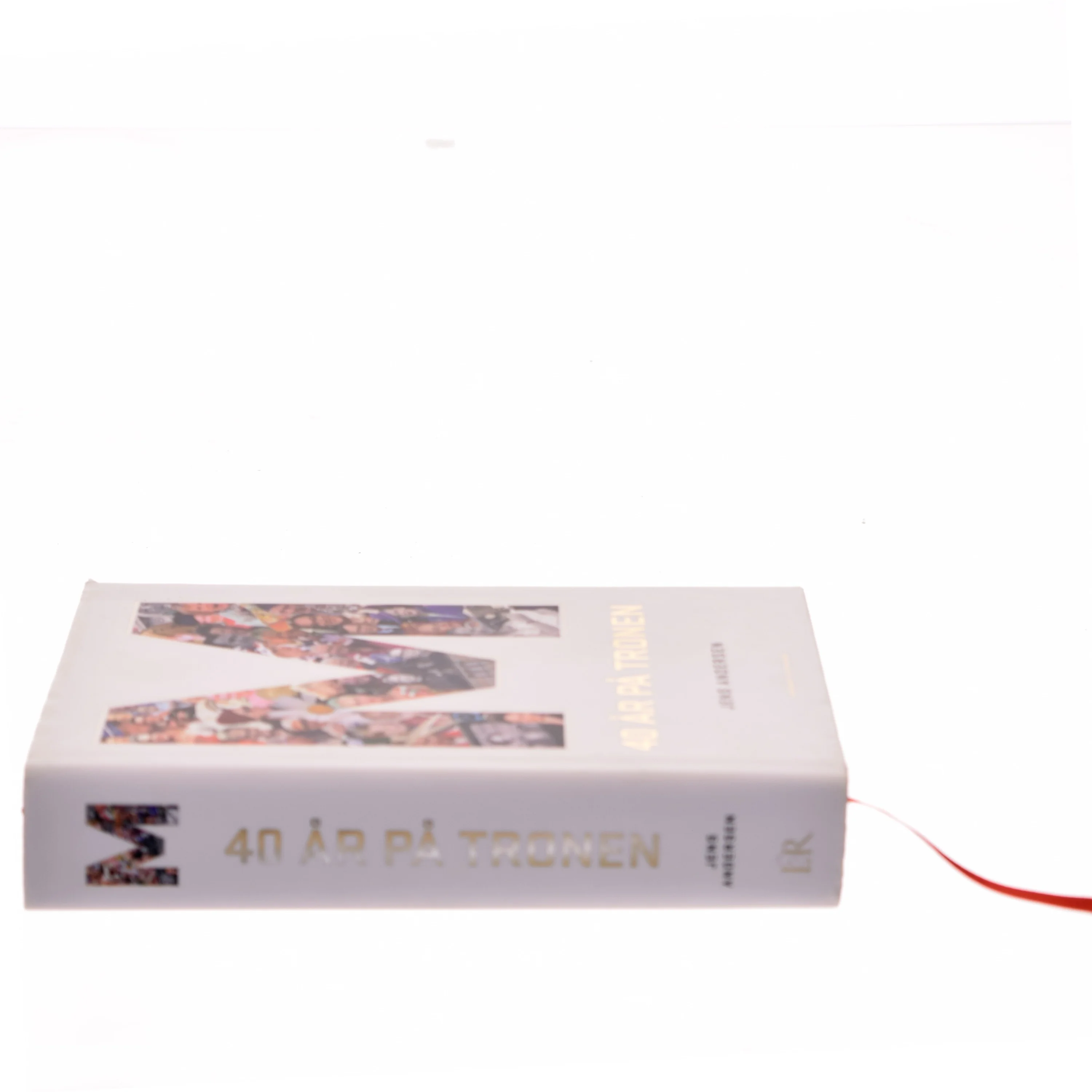 M - 40 år på tronen af Jens Andersen (f. 1955) (Bog)