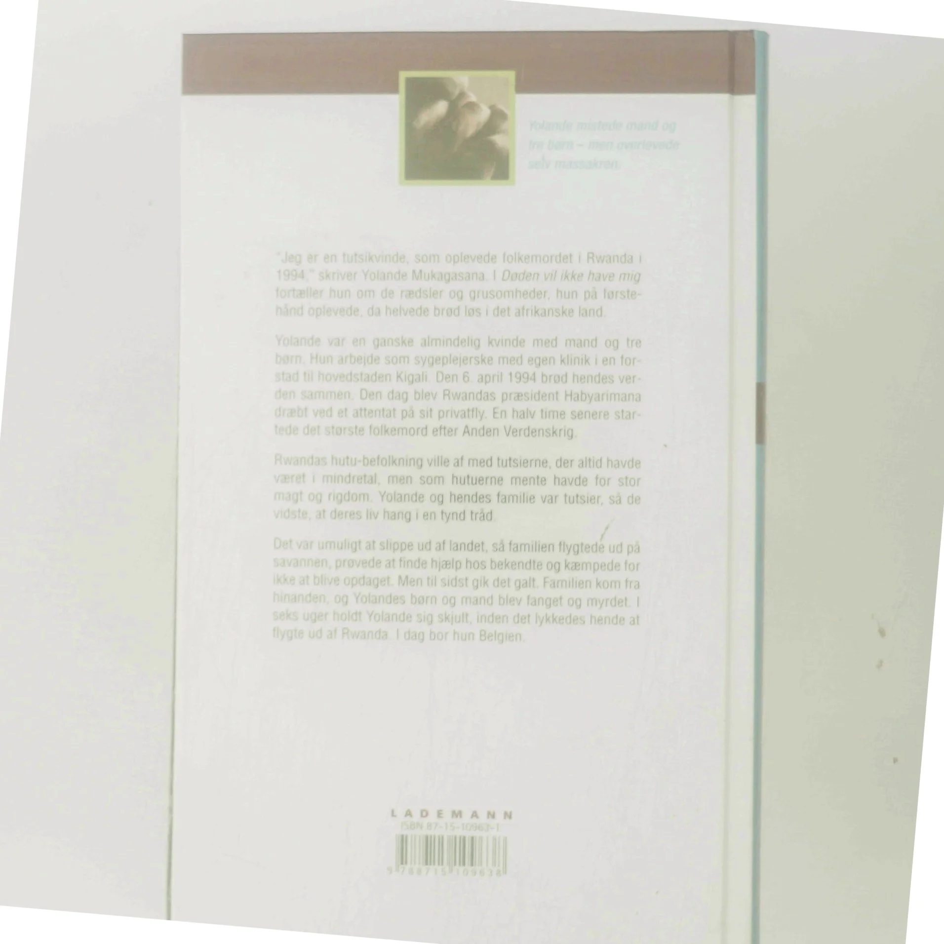 Døden vil ikke have mig af Yolande Mukagasana (Bog)