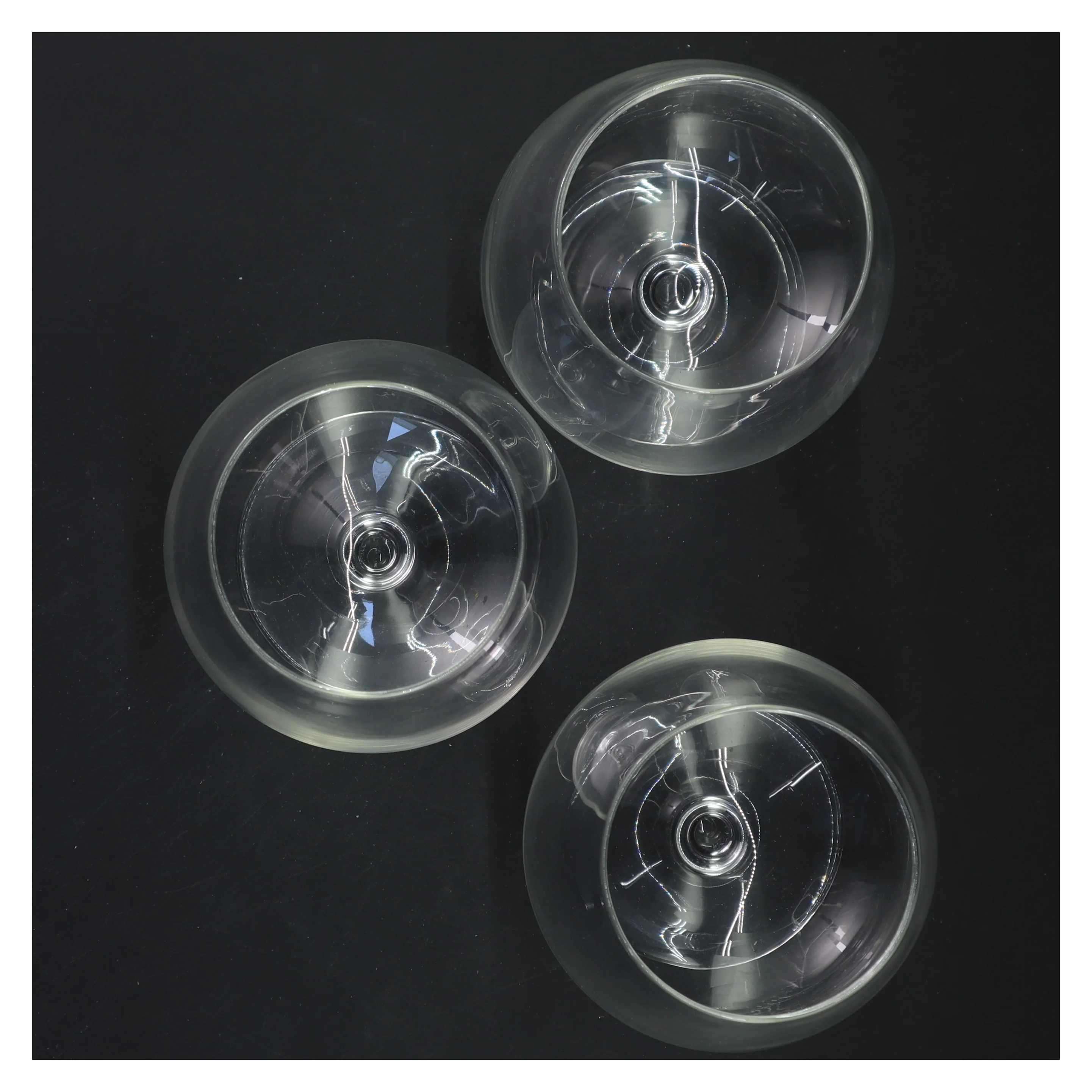 Tre cognacglas (str. 15x10 cm)