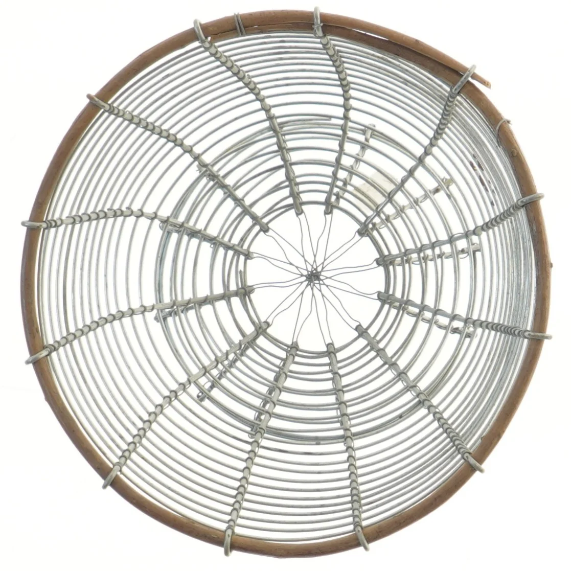 Metaltråds kurv (str. Ø 20 cm længde 15 cm)