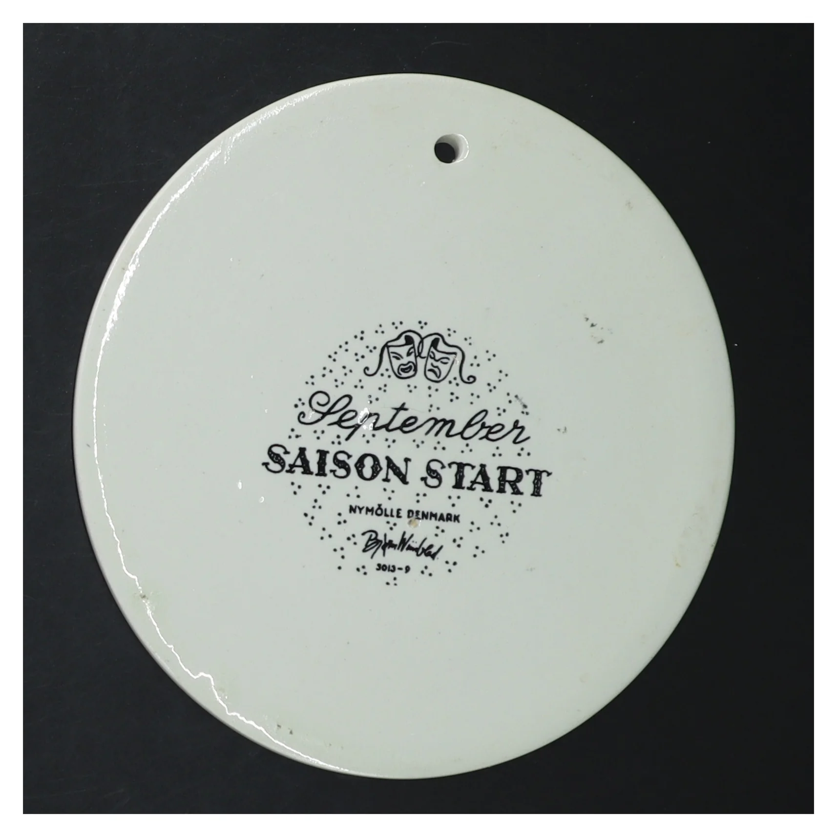 Dekorativ vægplakette fra Bjørn Wiinblad (str. Ø 15 cm)