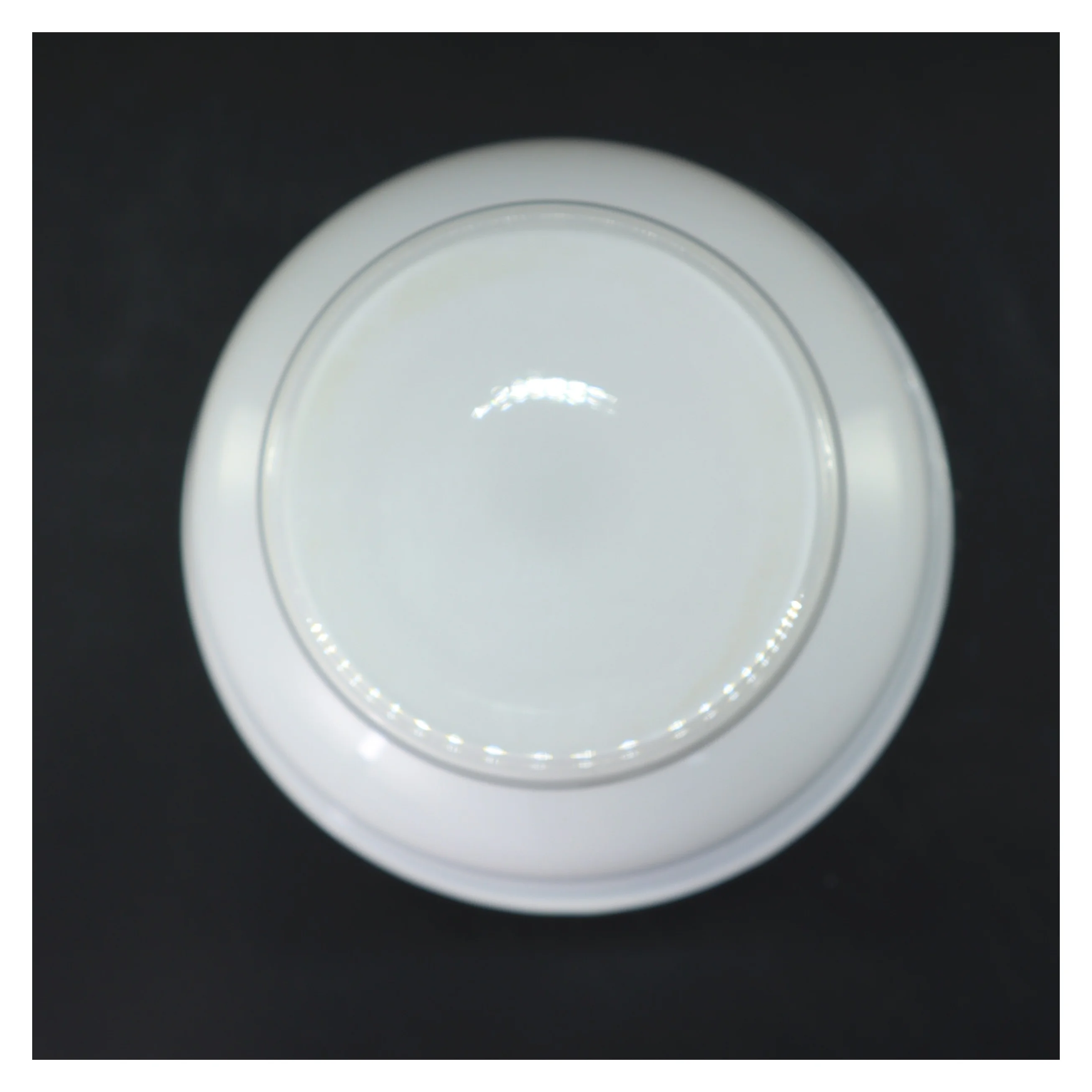 Stor hvid vase i opalglas fra Royal Copenhagen (str. Ø 21 cm længde 25 cm)