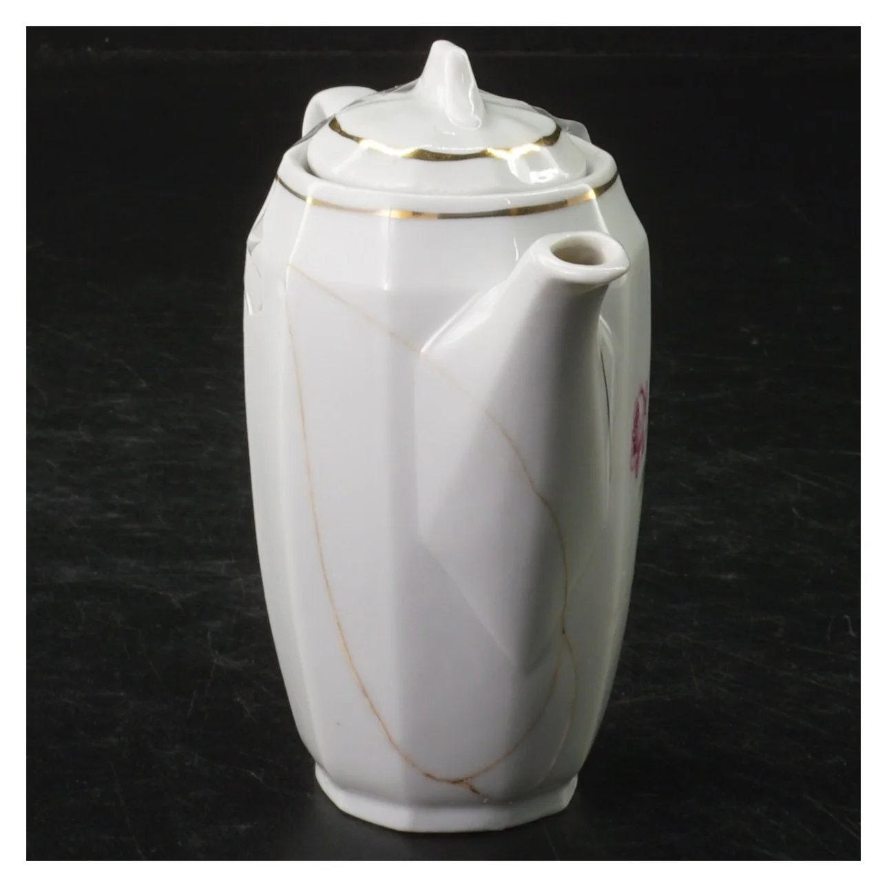 Porcelæn dukkestel (str. Højde af te kande. 11 cm)