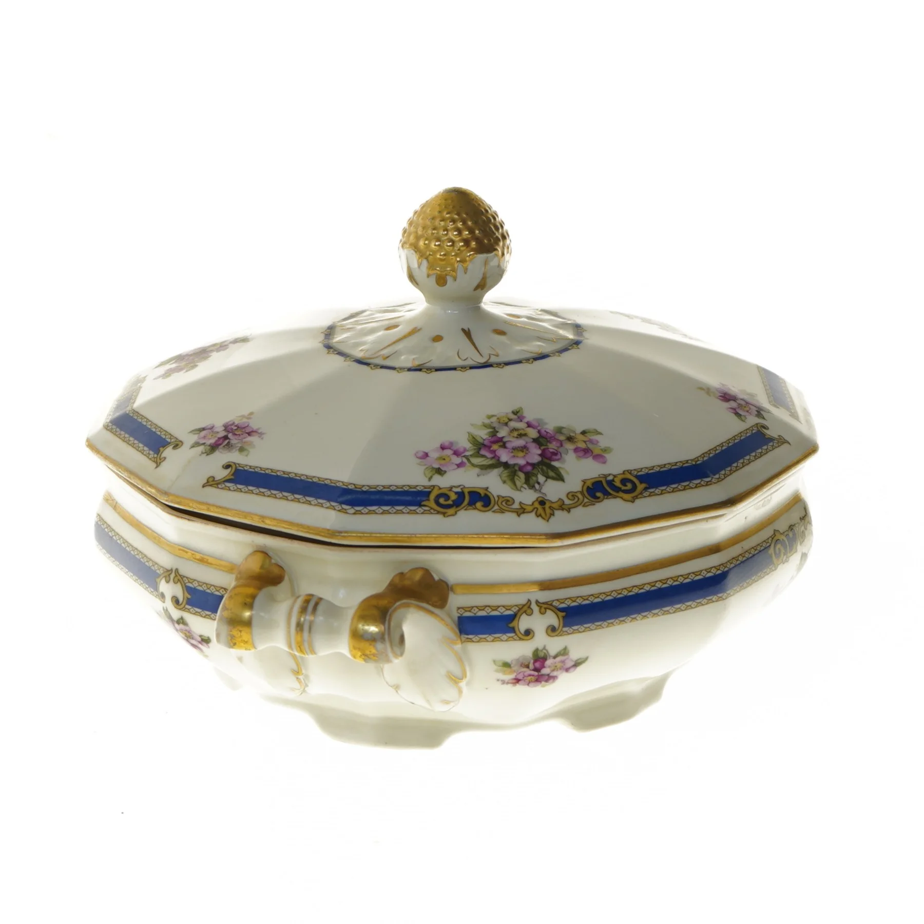 Dekorativ porcelænsskål med låg, fra Schlaggenwald (str. Ø 23x17 cm)