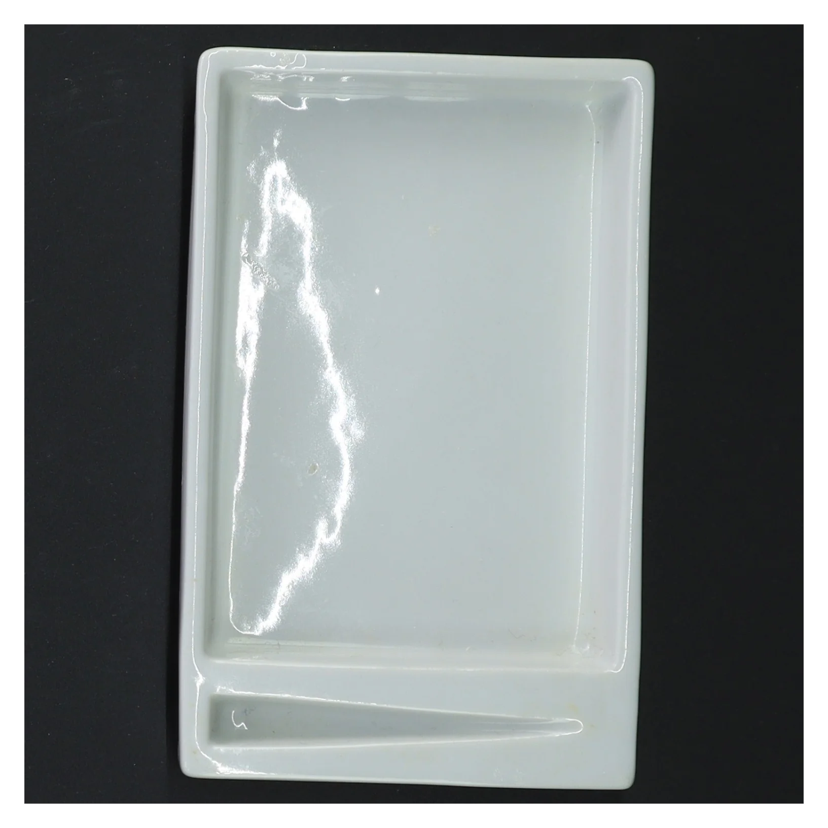 Karsebakke, porcelæn (str. 16x10 cm)