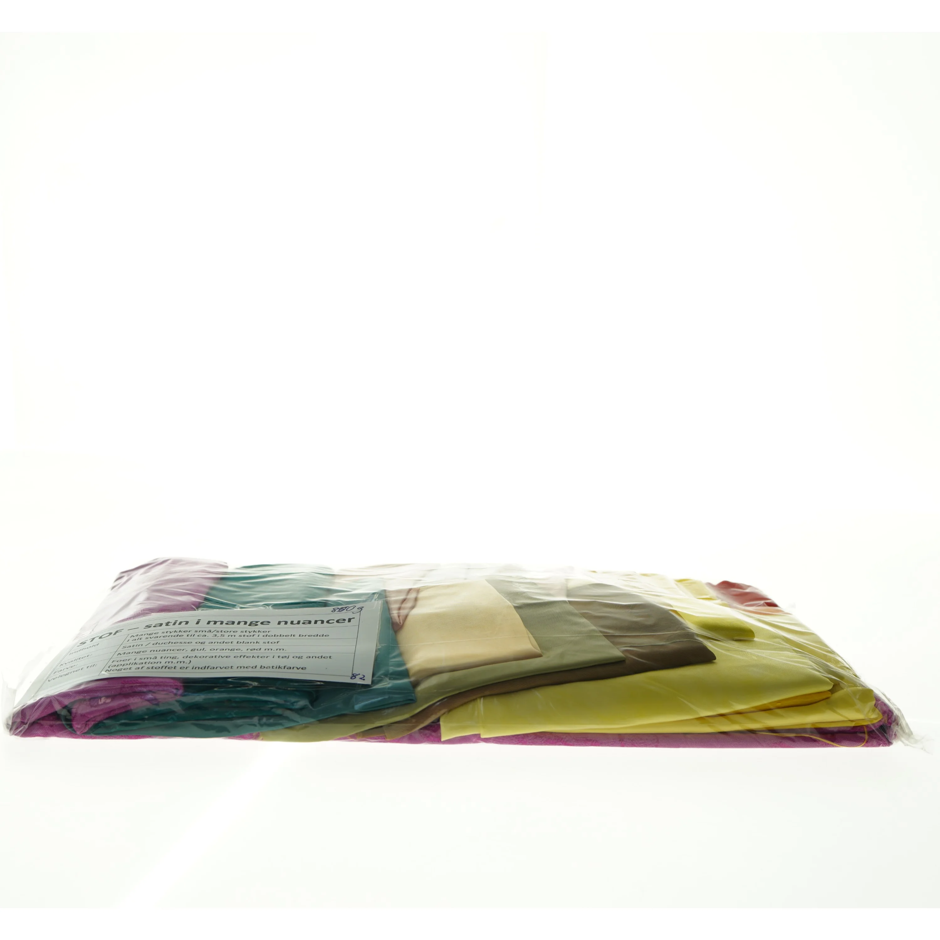 Satin, duchesse og andet blankt stof til kreative projekter (800 g)