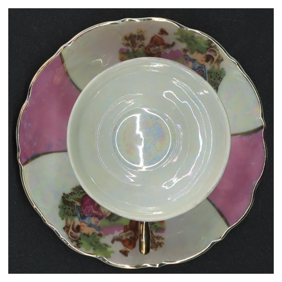 Porcelænskop og underkop (str. Diameter 11,5 cm op 7 x 4 cm)