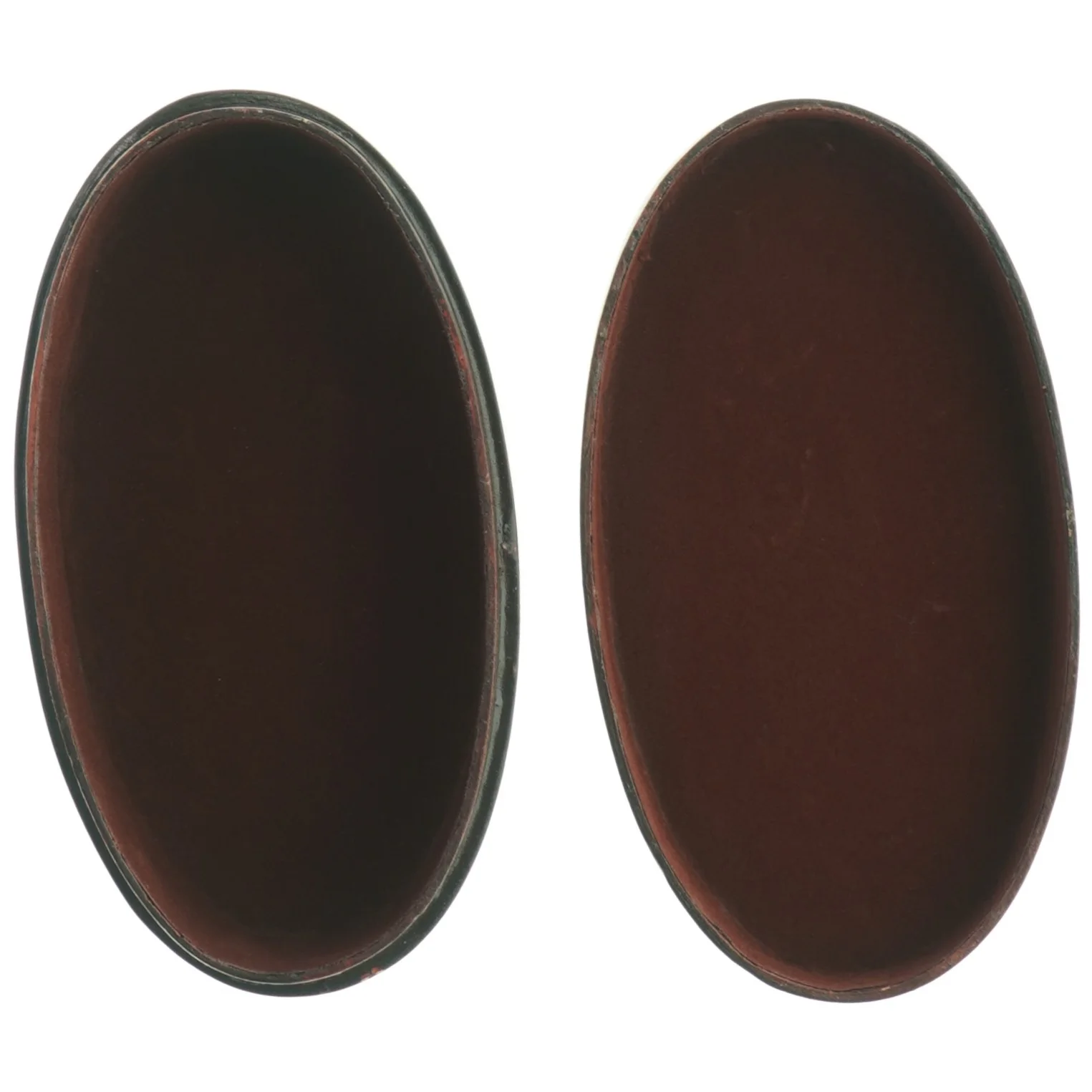 Oval trææske med rosenmotiv (str. 18,5 x. 10 cm)