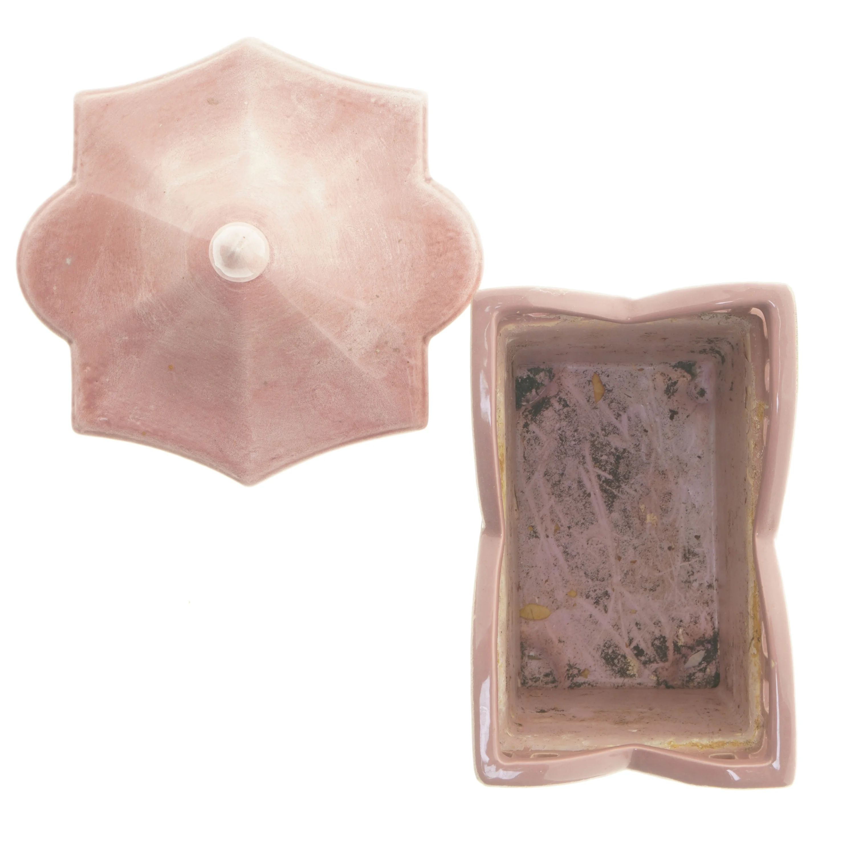 Dekorativ skål med låg (str. låg:18x18x18 u. låg:15,5x10x14,5 cm)