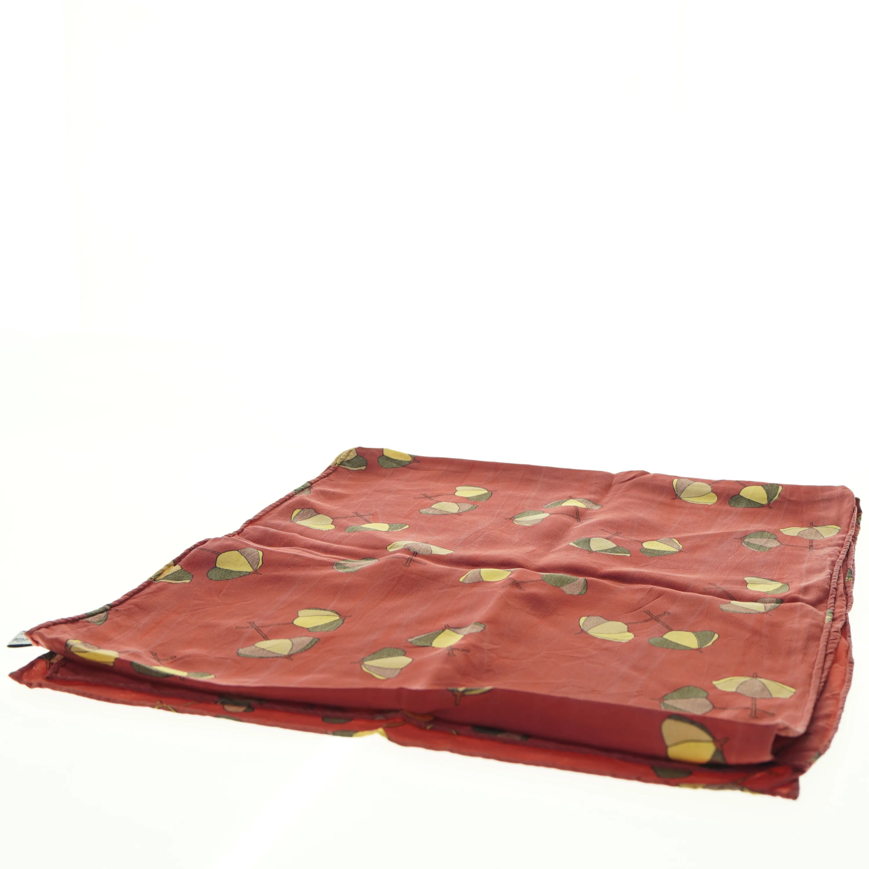 Rød silketørklæde med bladeprint fra Charlotte Sparre (str. 157 x 34 cm)