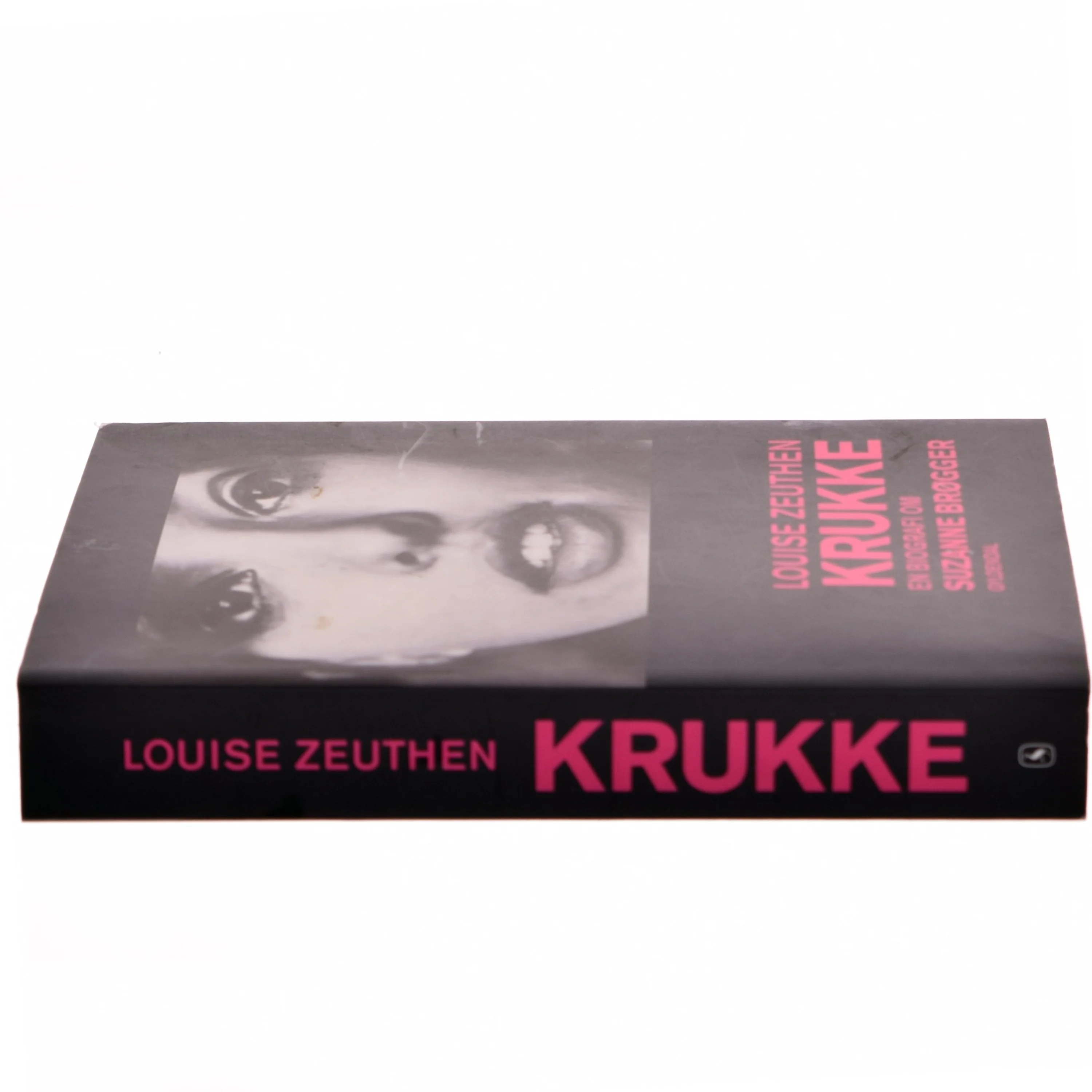 Krukke : en biografi om Suzanne Brøgger af Louise Zeuthen (Bog)