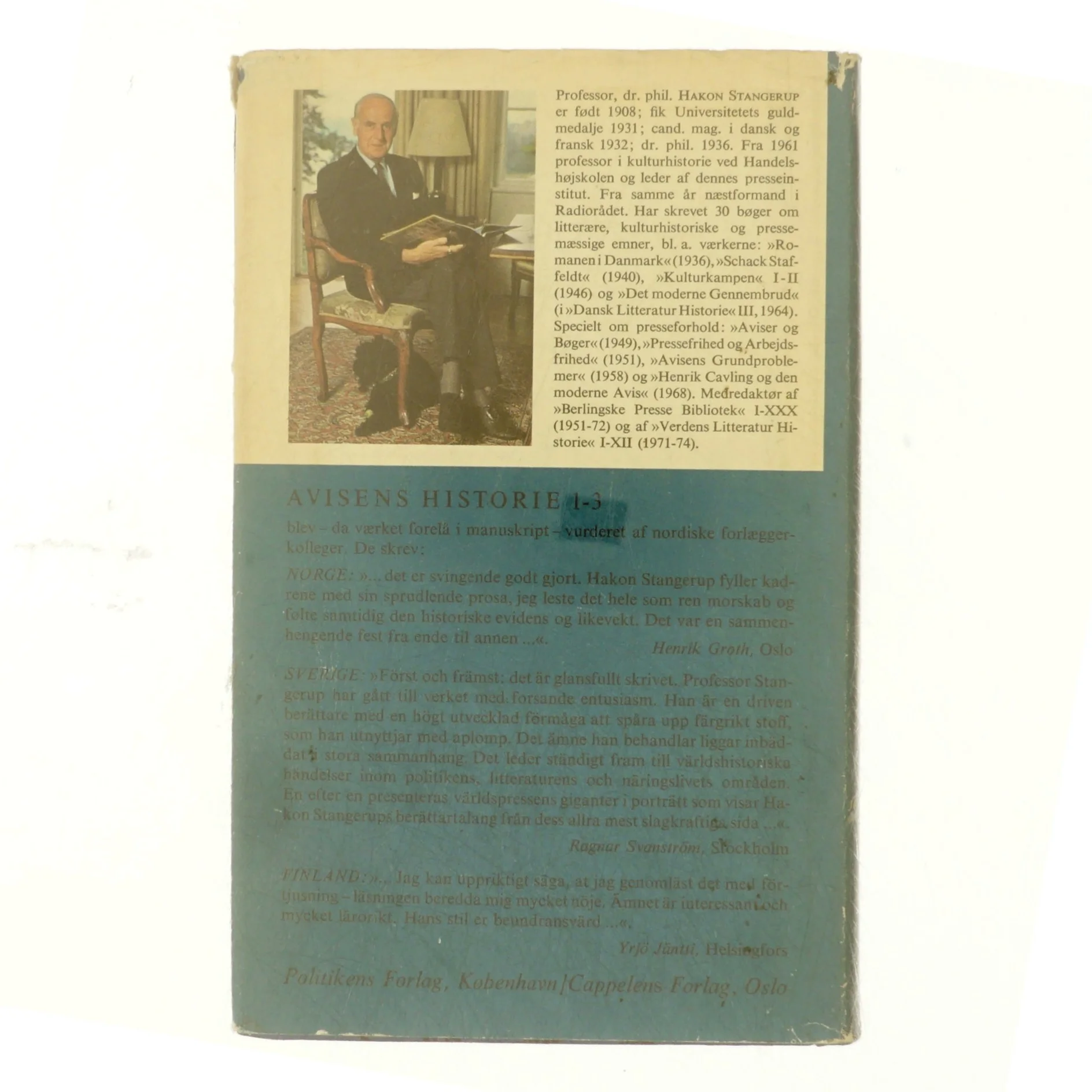 Avisens historie 1 af Hakon Stangerup (bog)