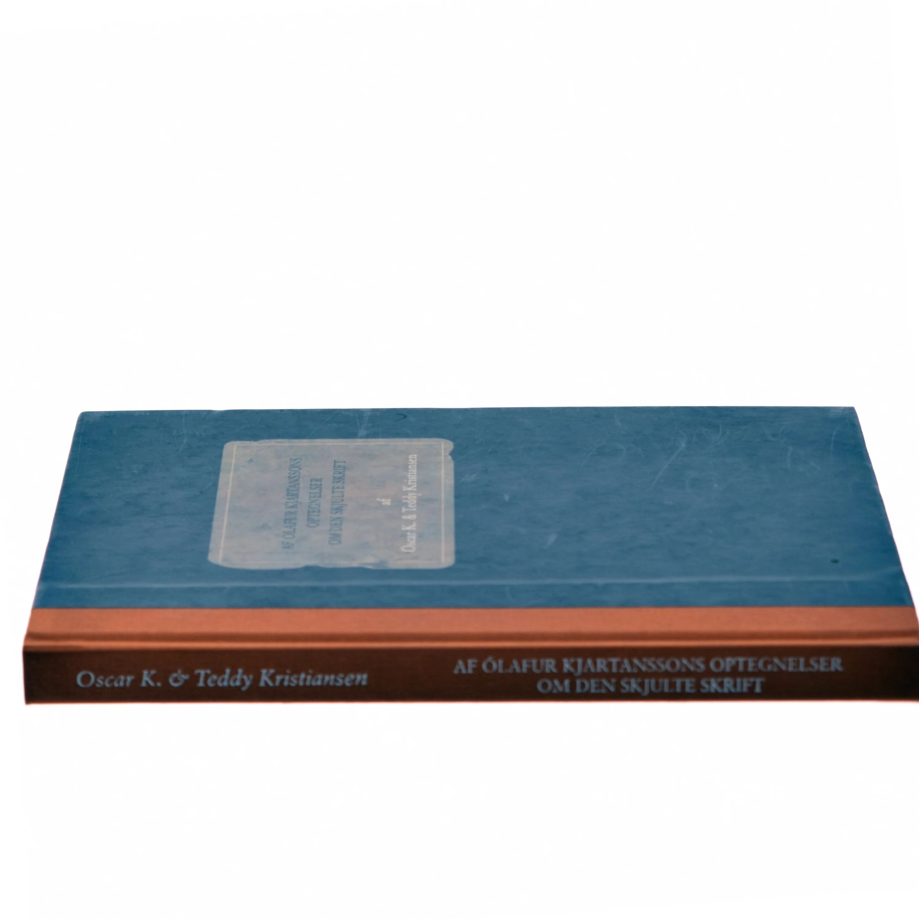 Af Ólafur Kjartanssons optegnelser om den skjulte skrift af Oscar K. (Bog)