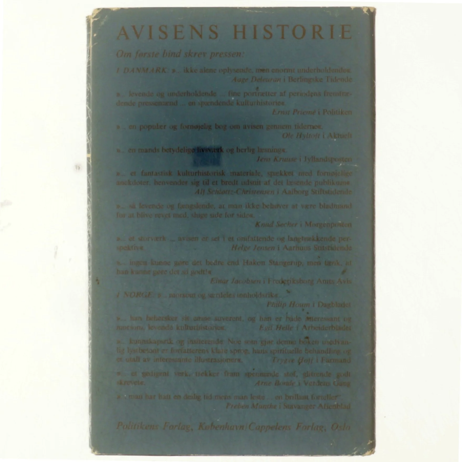 Avisens historie 2 af Hakon Stangerup (bog)