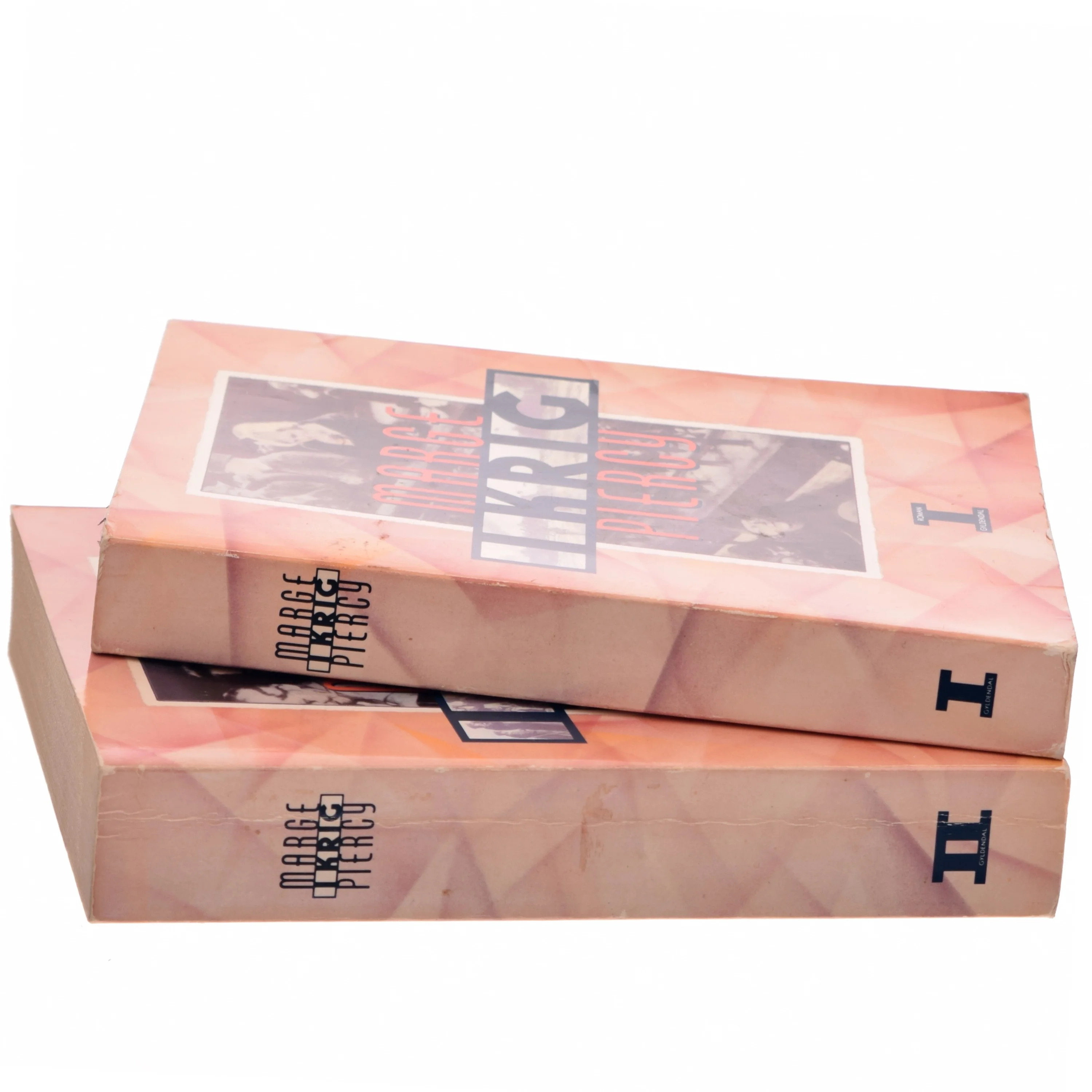 I KRIG af Marge Piercy (Bog)