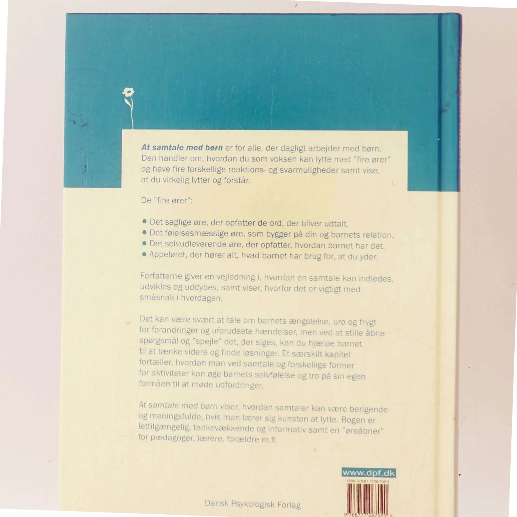 At samtale med børn : ved at lytte med fire ører af Ylva Ellneby (Bog)