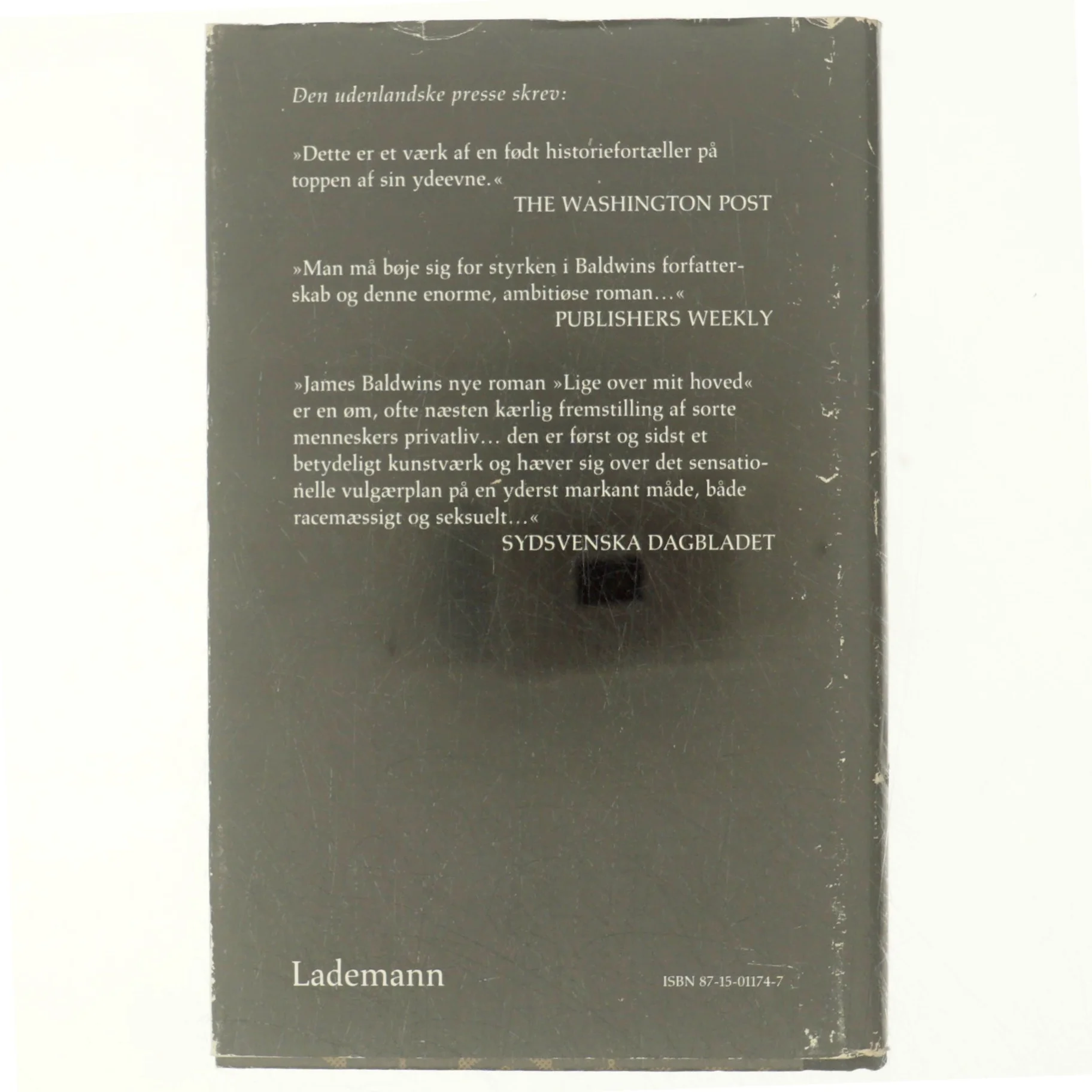 Lige over mit hoved af James Baldwin (bog)