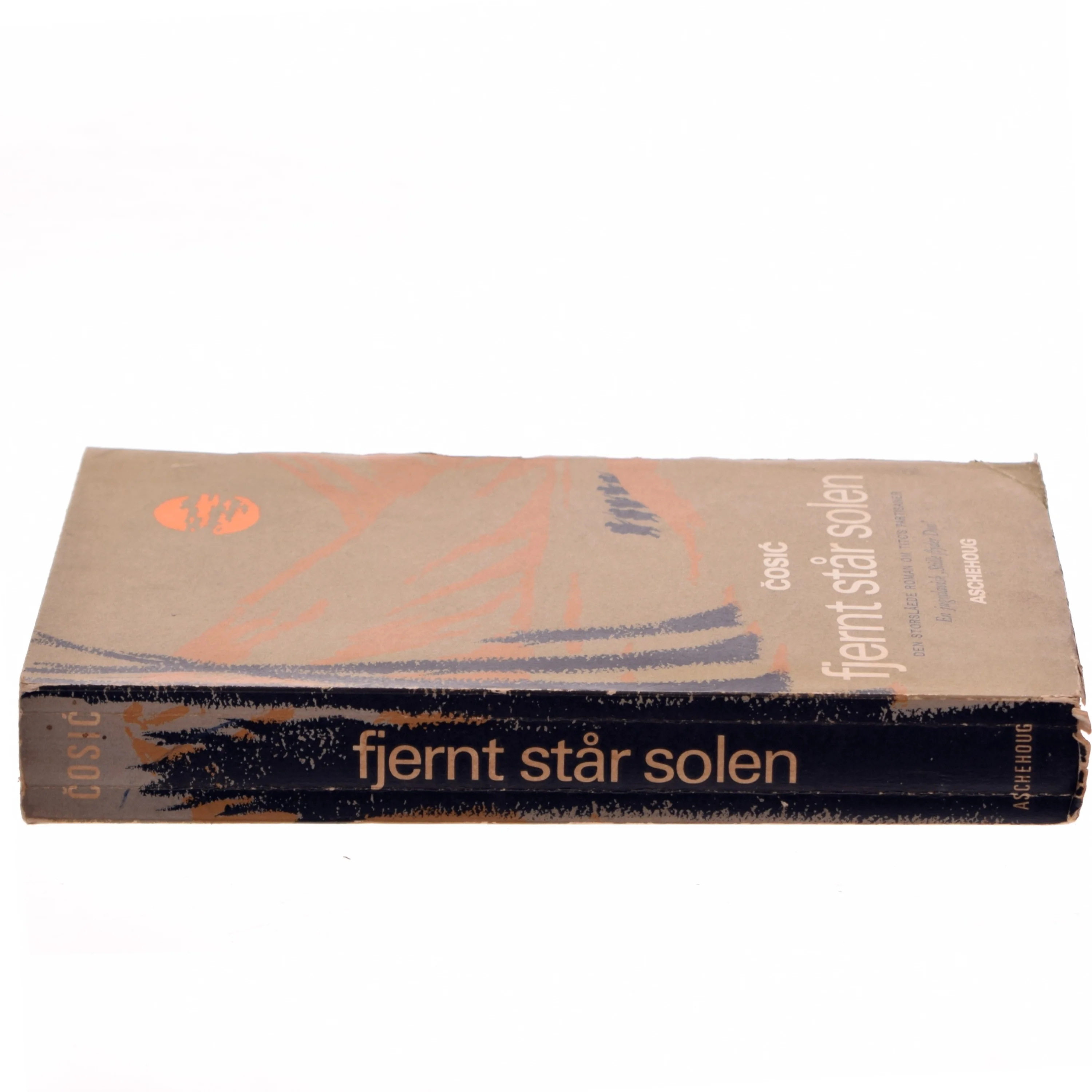 Fjernt står solen af Dobrica Ćosić (Bog)