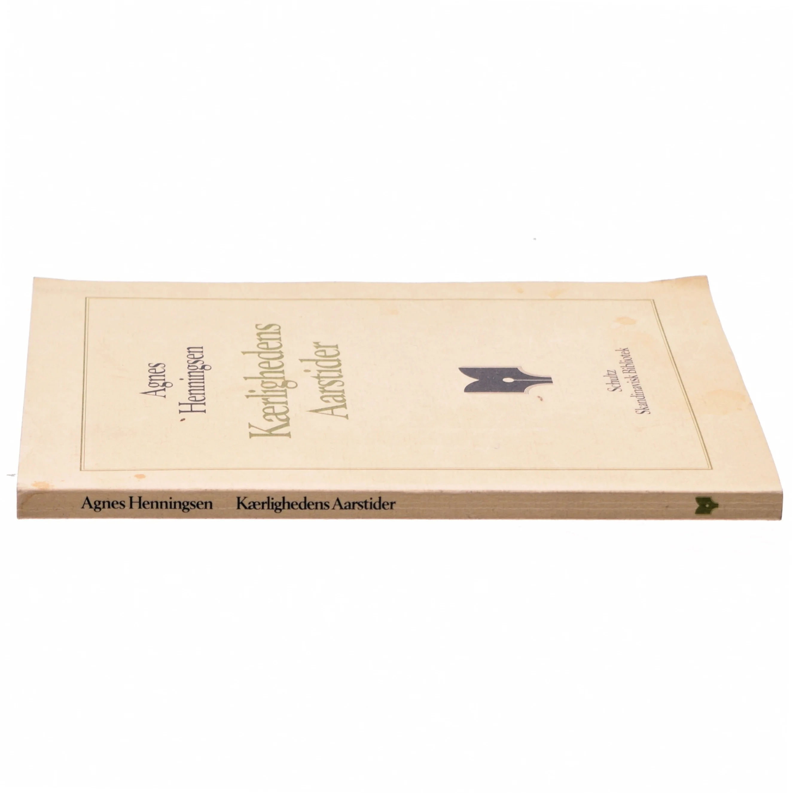 Kærlighedens årstider af Agnes Henningsen (bog)