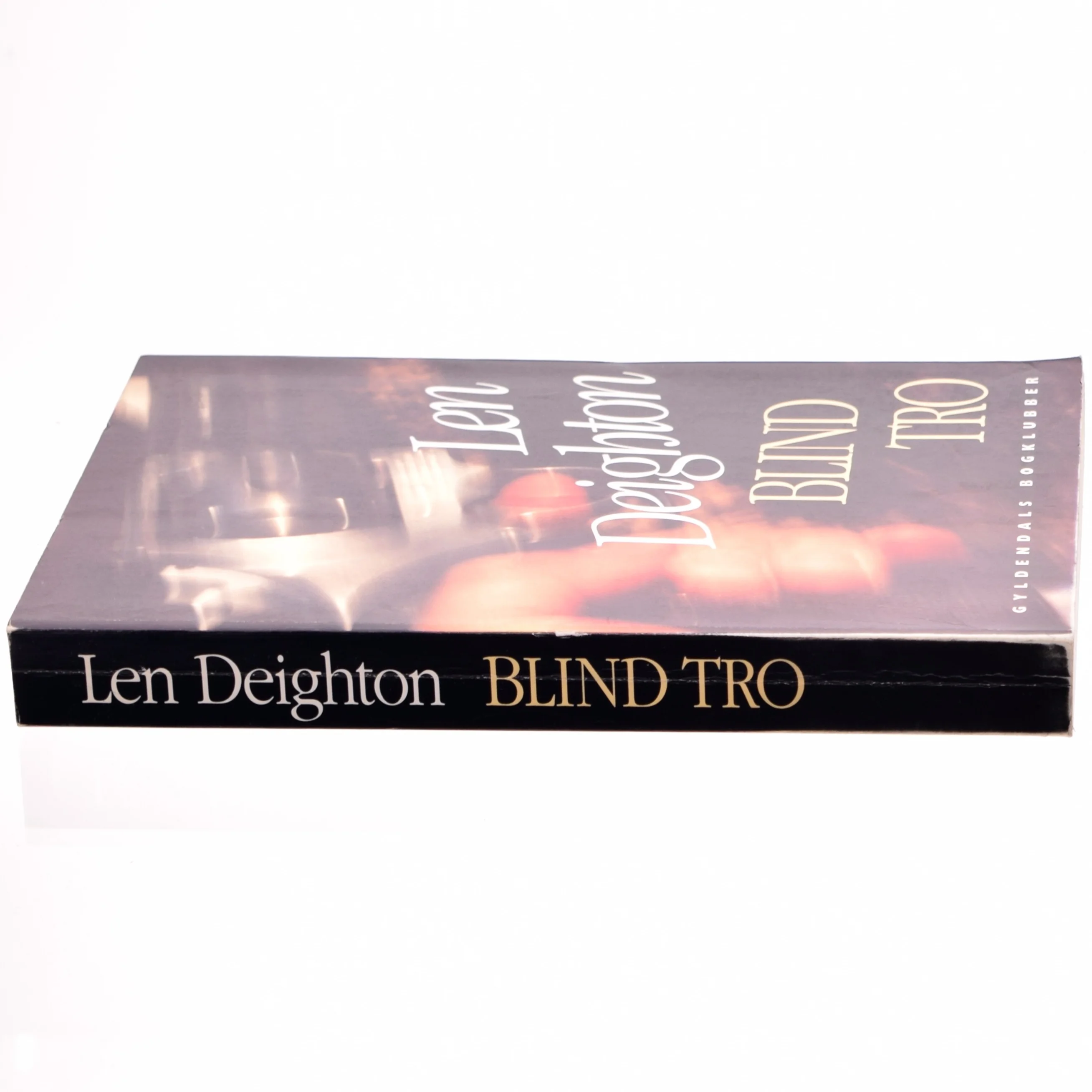 Blind tro af Len Deighton (bog)