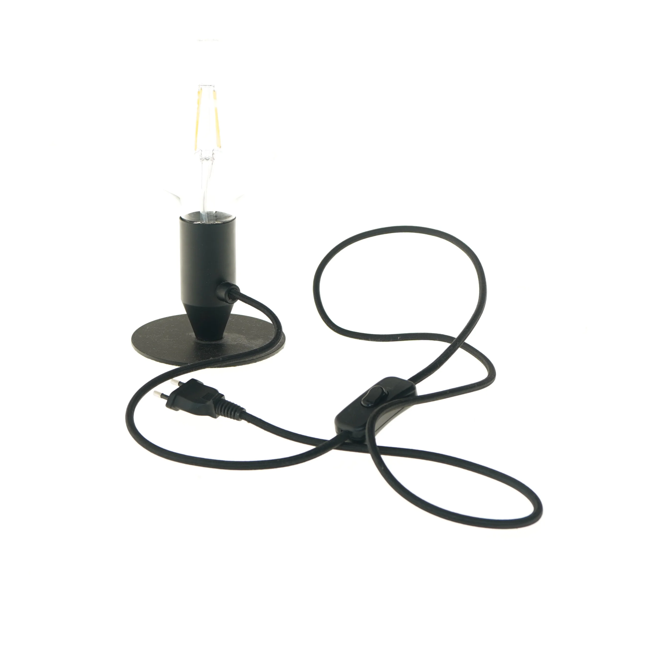 Sort bordlampe fra IKEA (str. 24x12 cm)