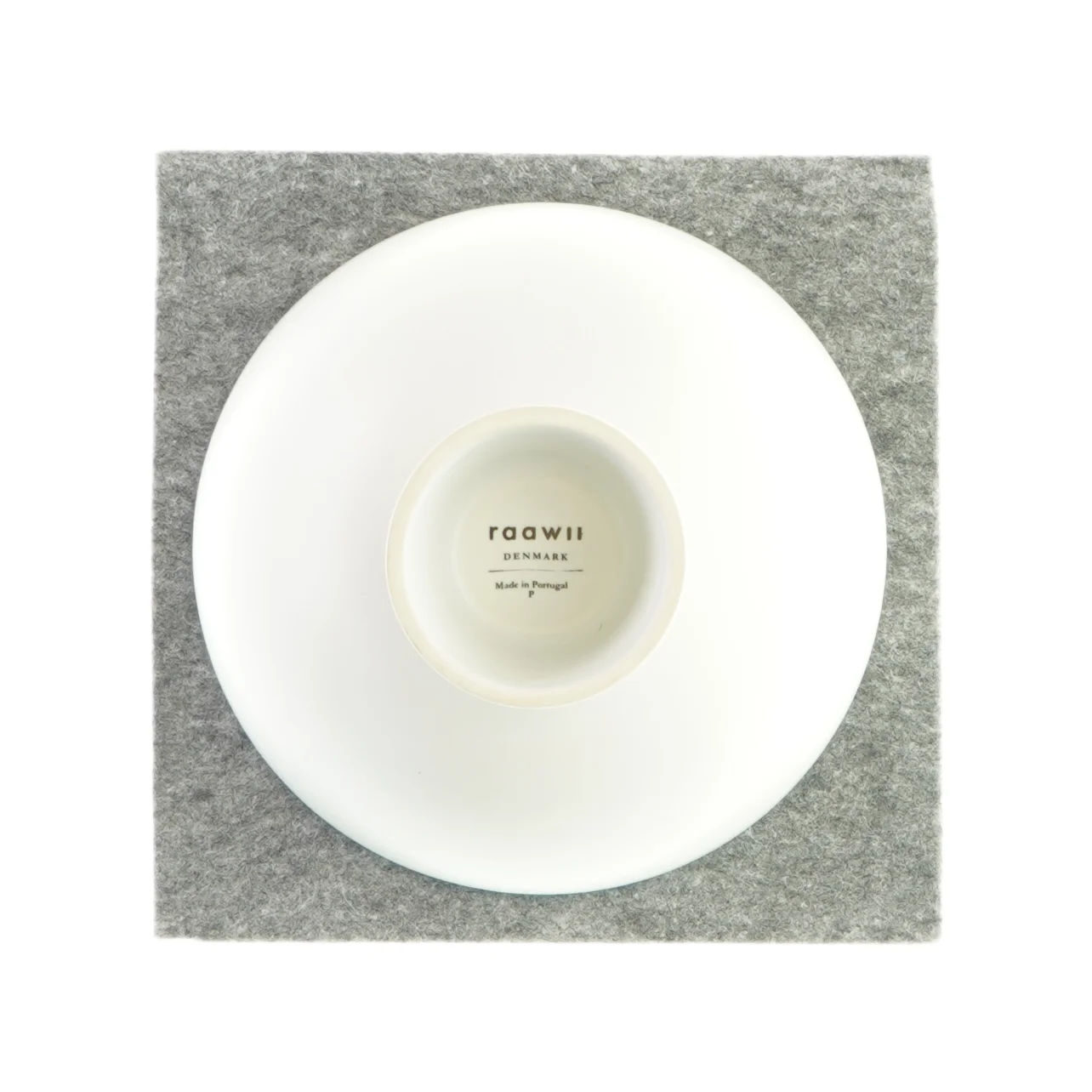 Skål på fod fra Raawii