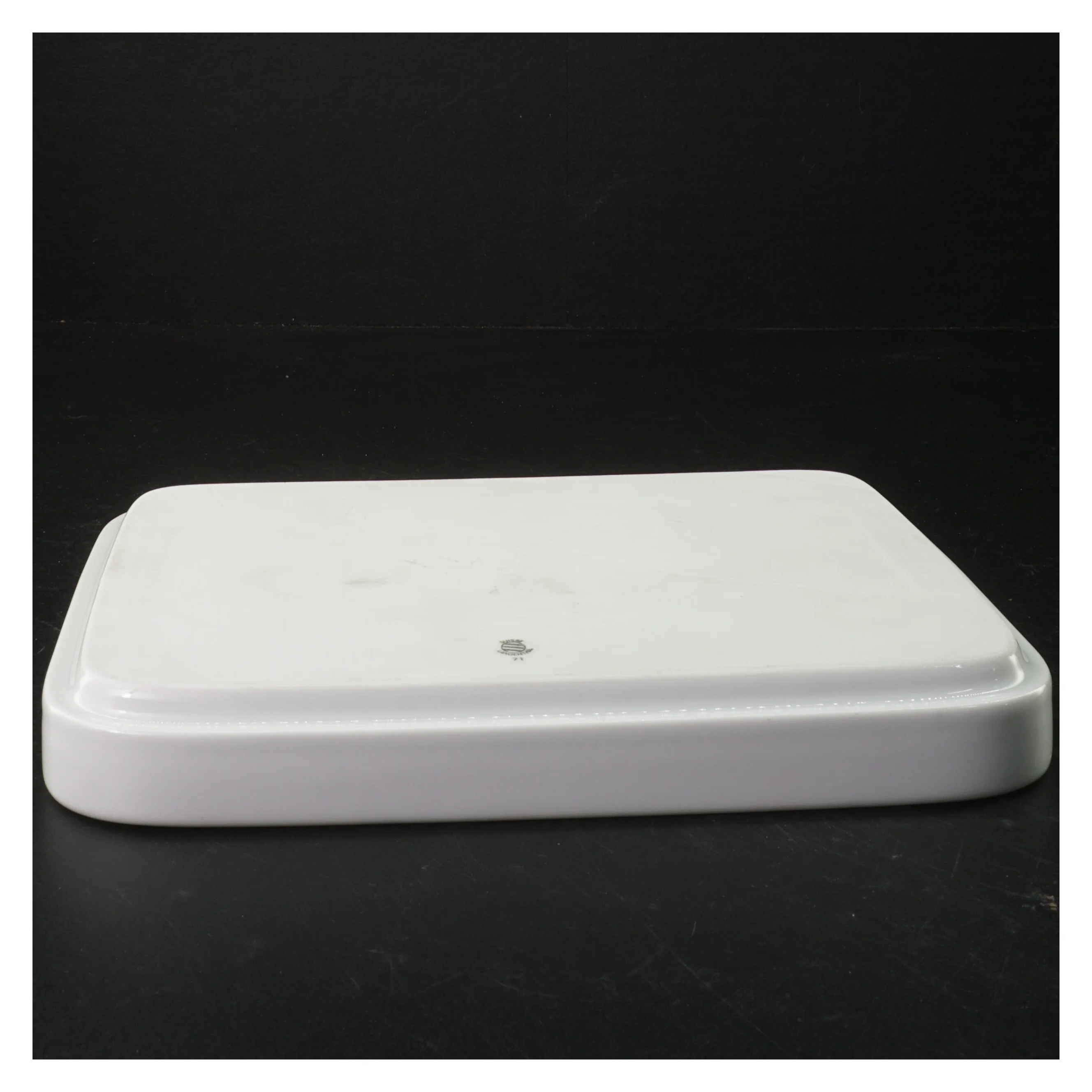 Rektangulær porcelæns skål (str. 24x18x2 cm)