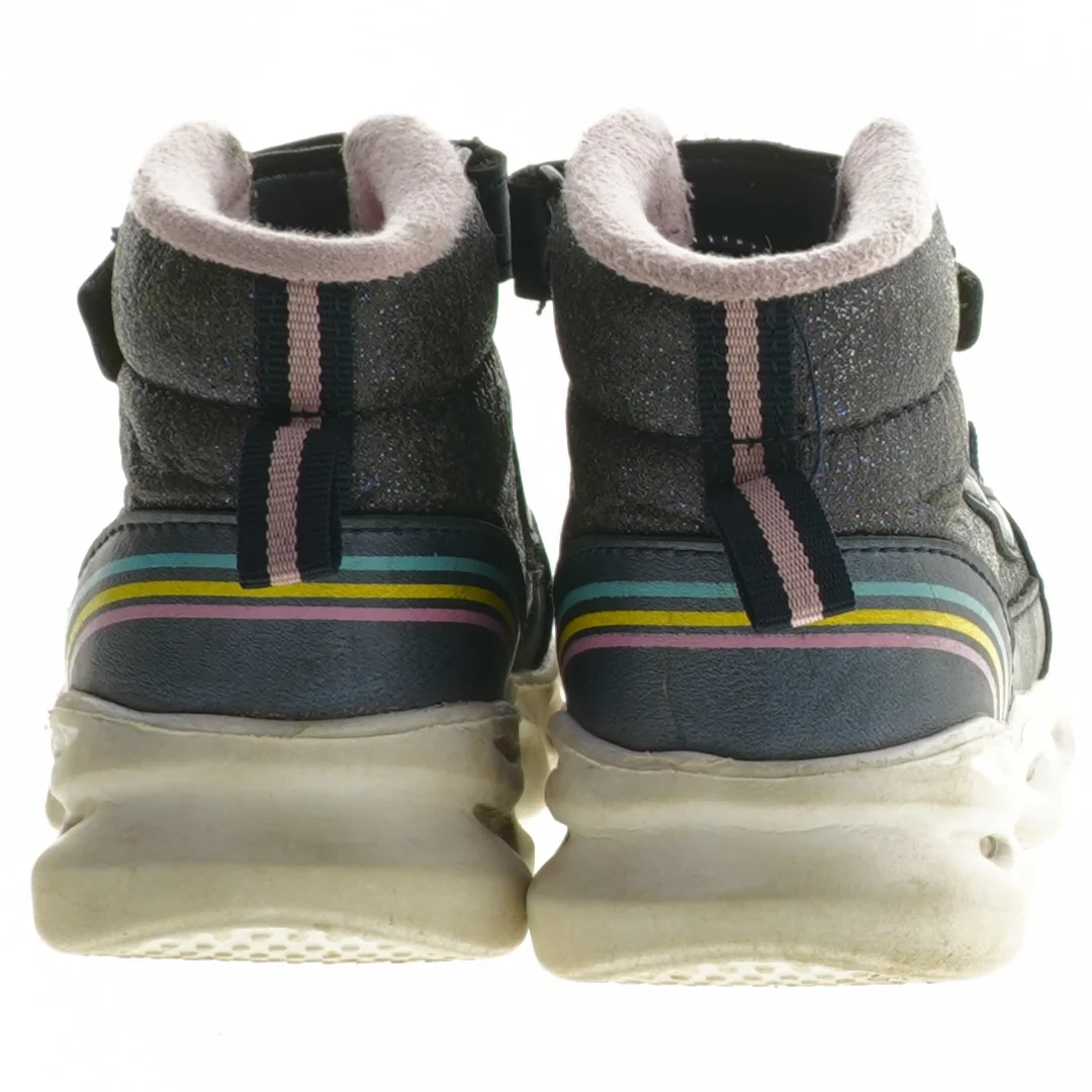 Børnestøvler med velcro og regnbuedesign fra LC Waikiki (str. 22 )