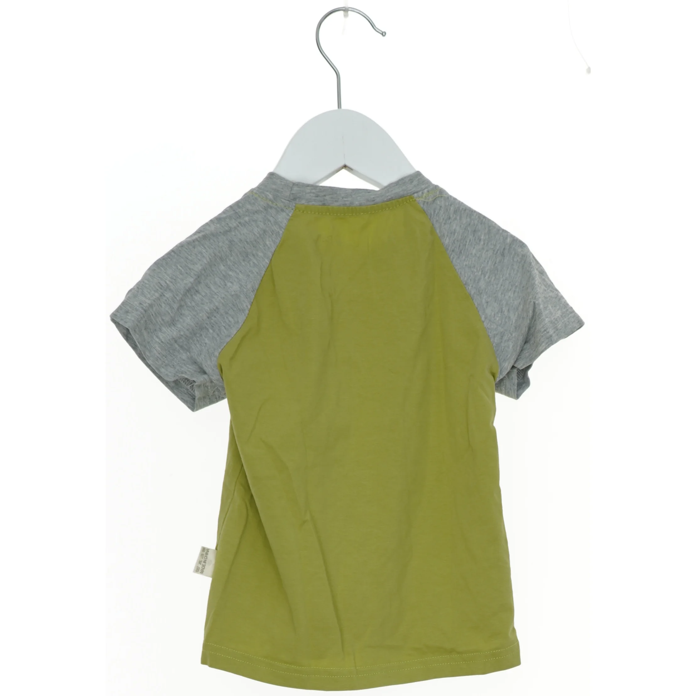 T-shirt med Godzilla vs. Kong motiv fra Snow Belle (str. S)