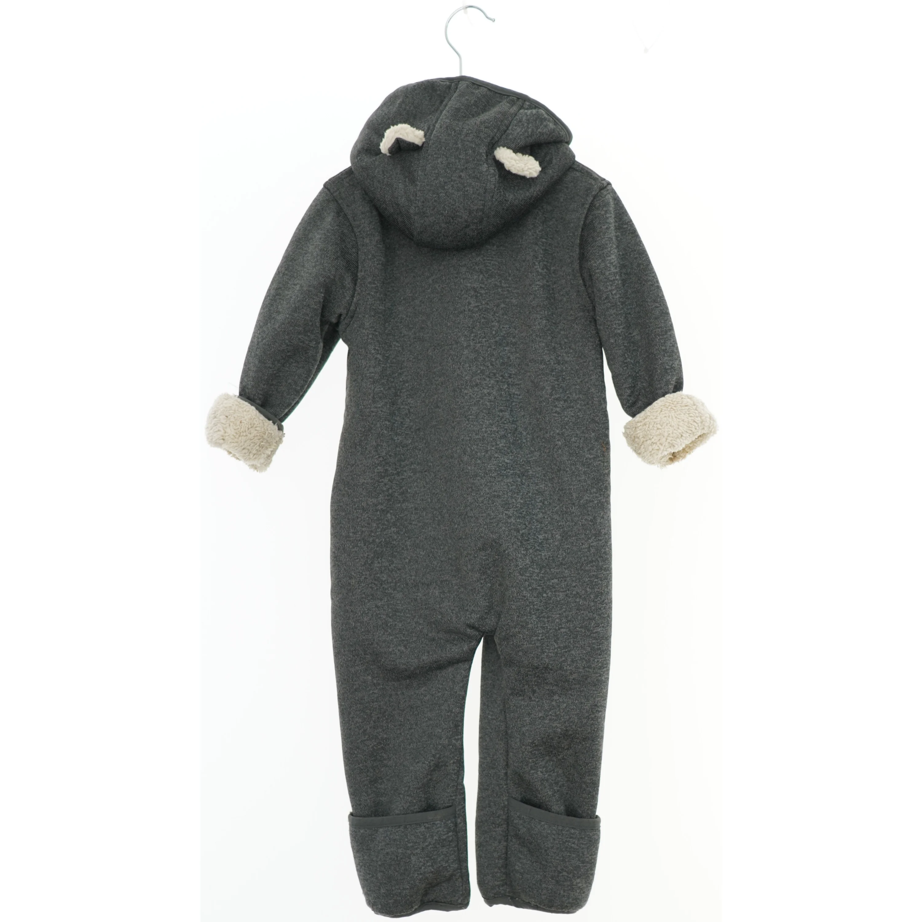 Heldragt med hætte fra Name It (str. 74)