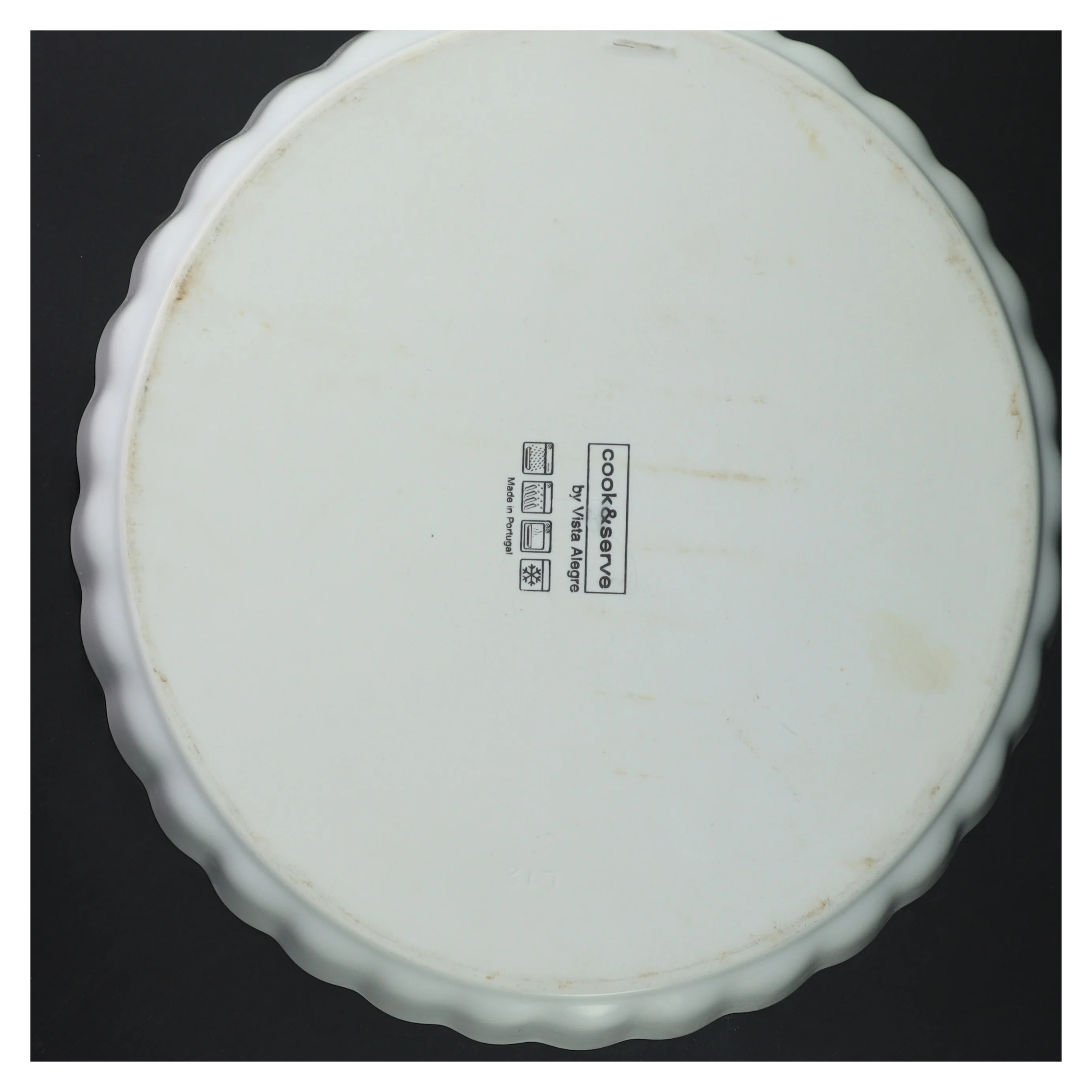 Hvid tærtefad fra Vista Alegre (str. Ø 27 cm)