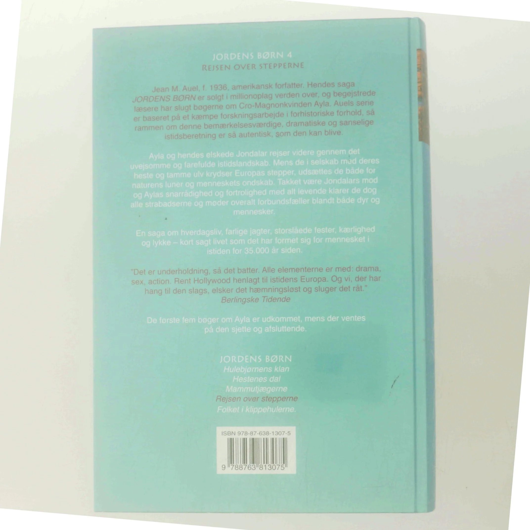 Rejsen Over Stepperne af Jean M. Auel (Bog)