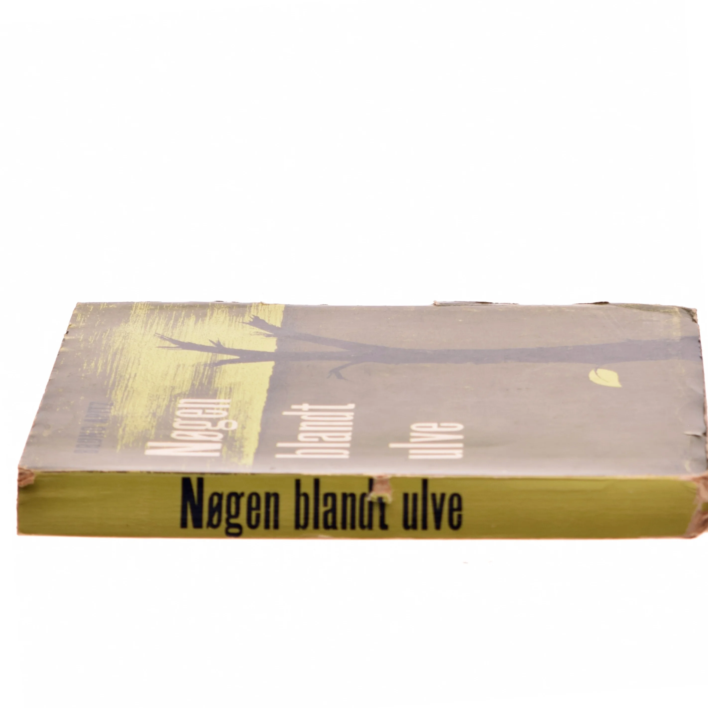 Nøgen blandt ulve af Bruno Apitz (Bog)