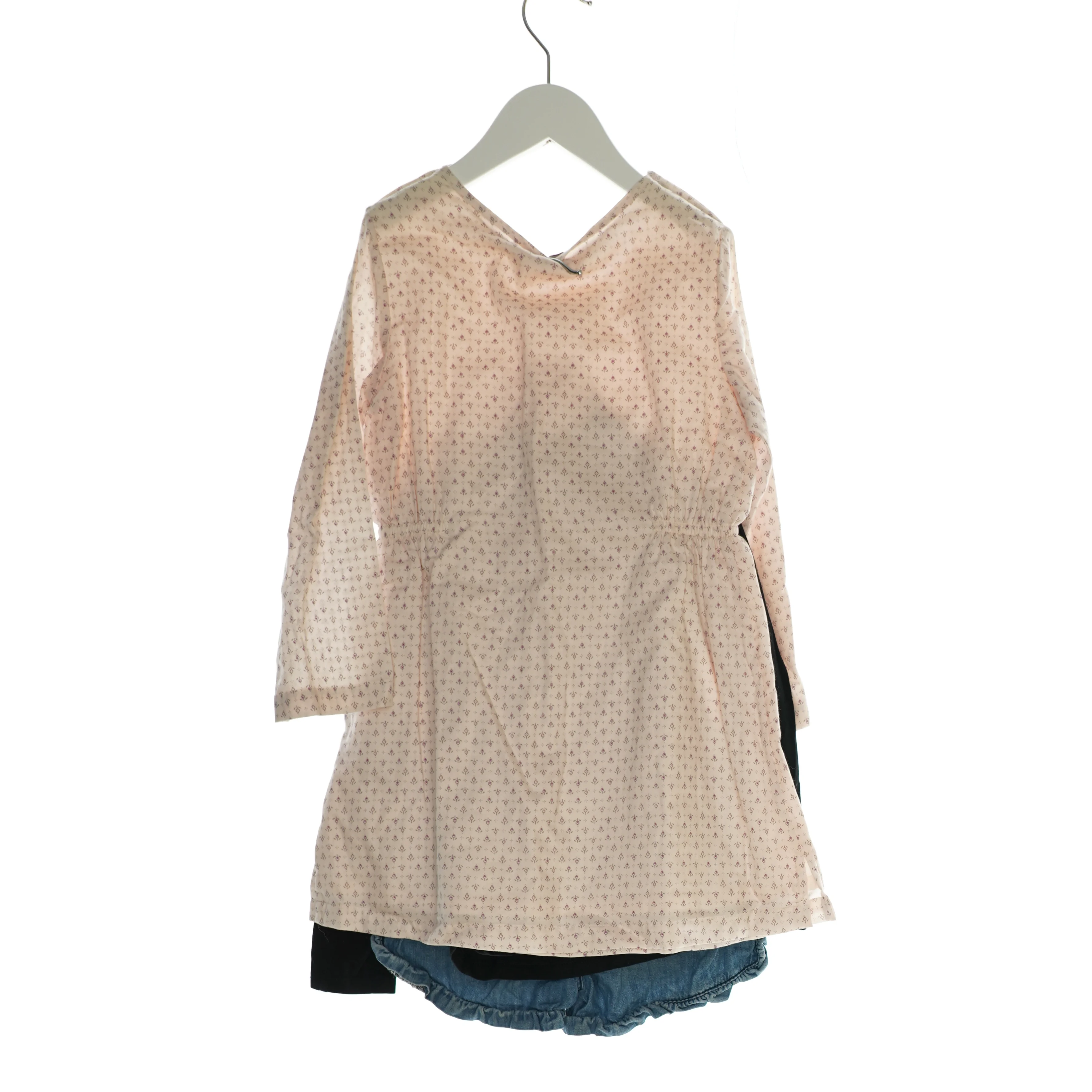 Kjole, bluse og shorts (Str. 116)