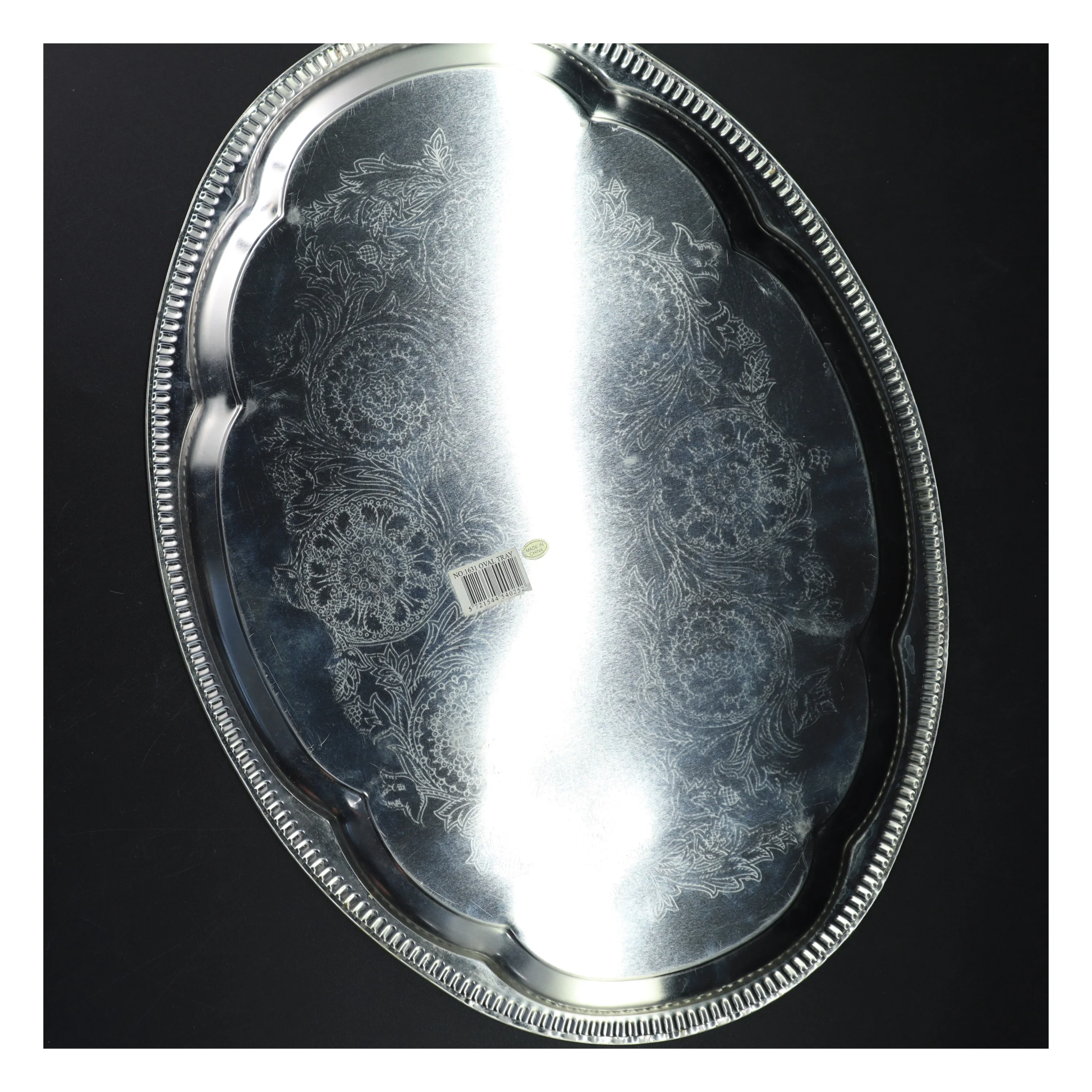 Sølvfarvet serveringsfad