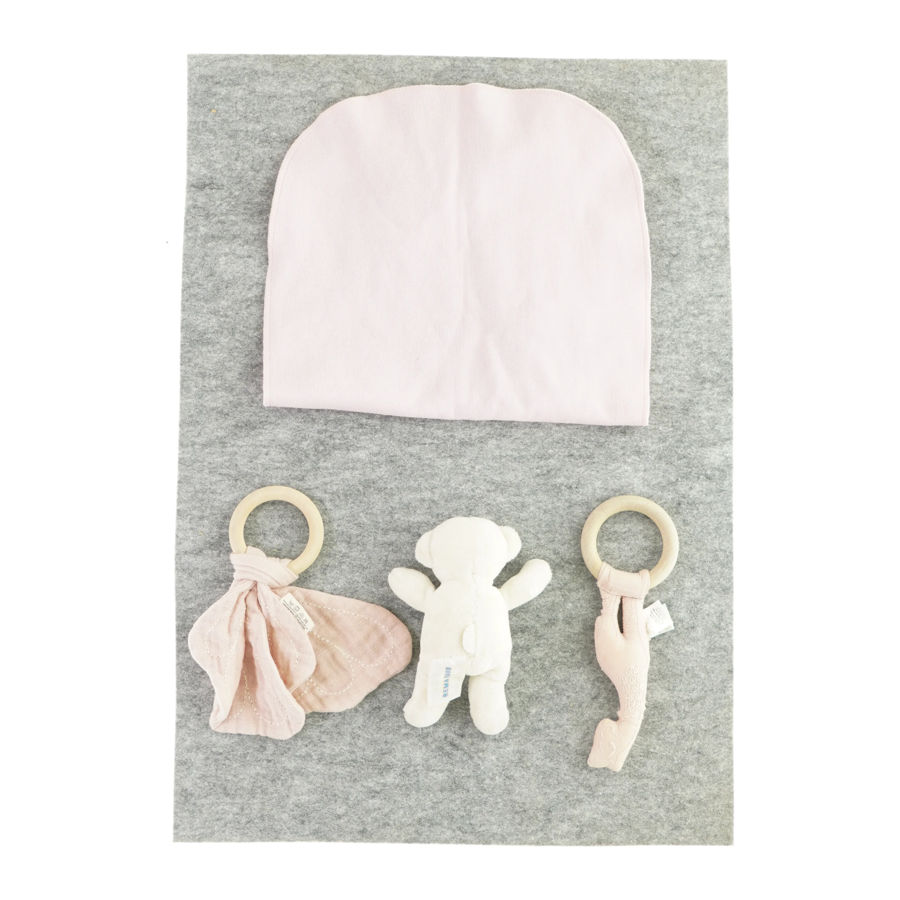 Hagesmæk, bamse og 2 rangler 