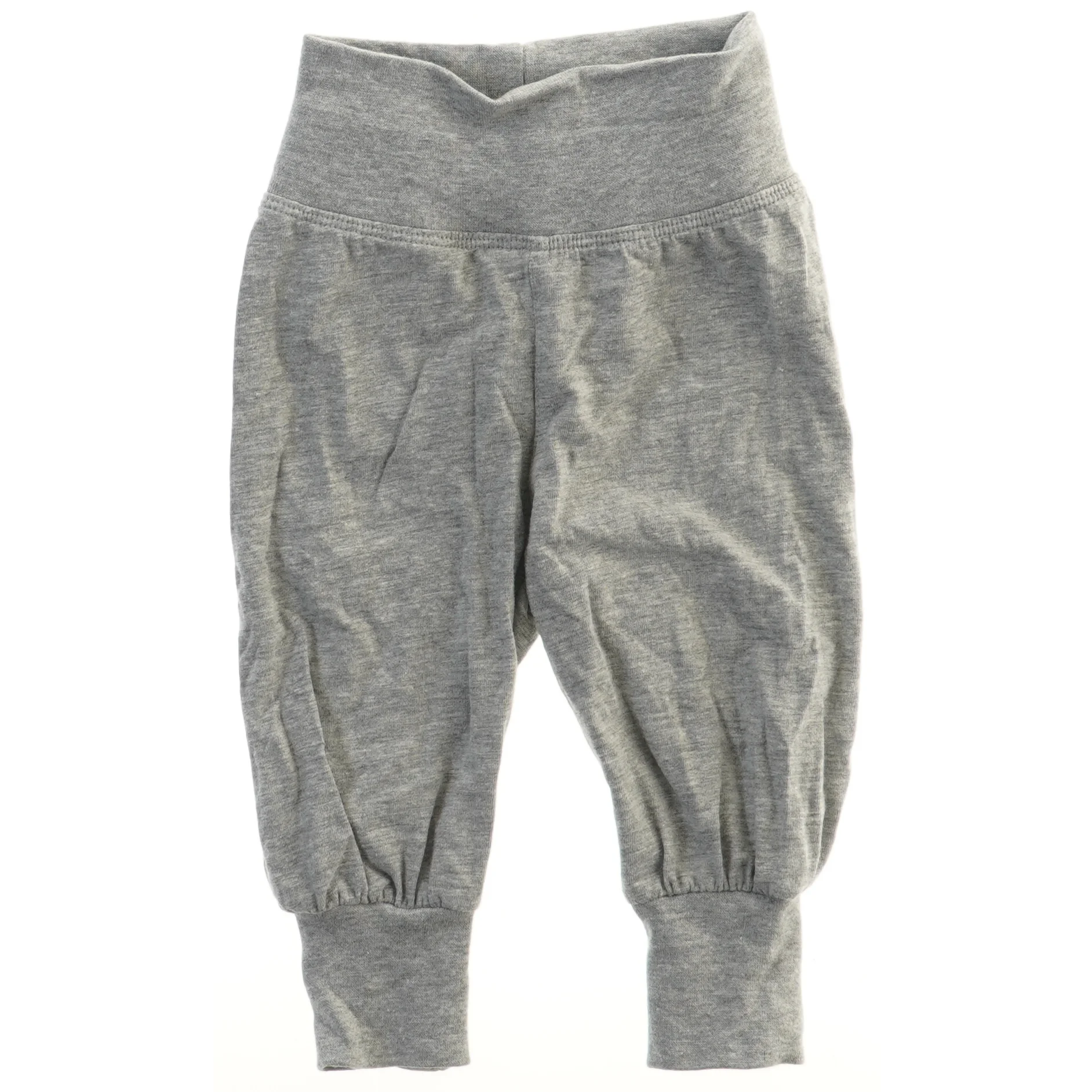 Grå bukser til baby fra Name It (str. 56)