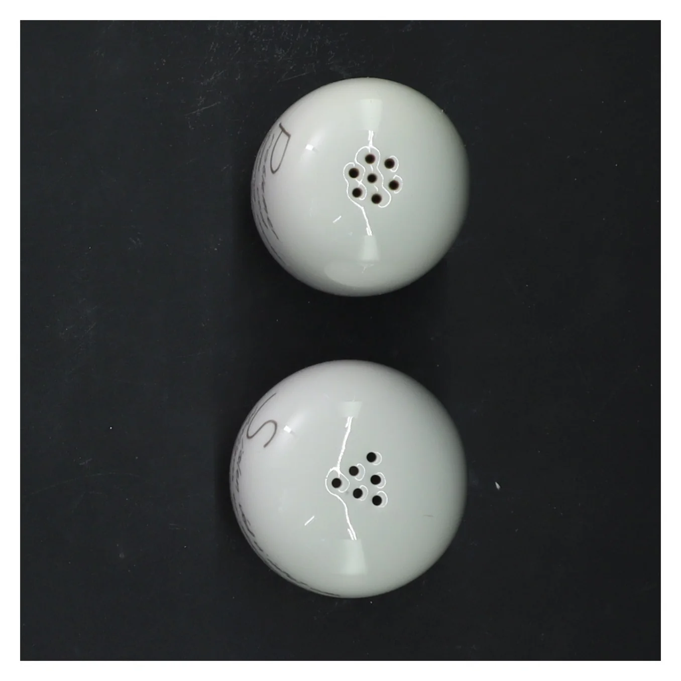 Piet Hein Salt og pebersæt i porcelæn (vintage) (str. 5 og 7 cm)